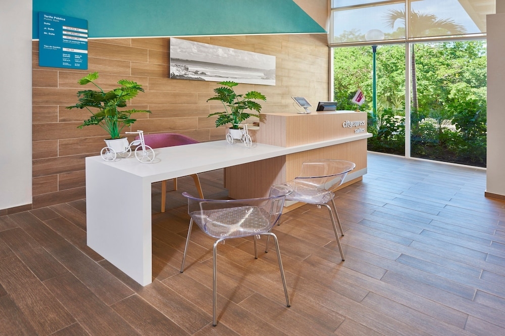 Foto de City Express Suites by Marriott Playa Del Carmen