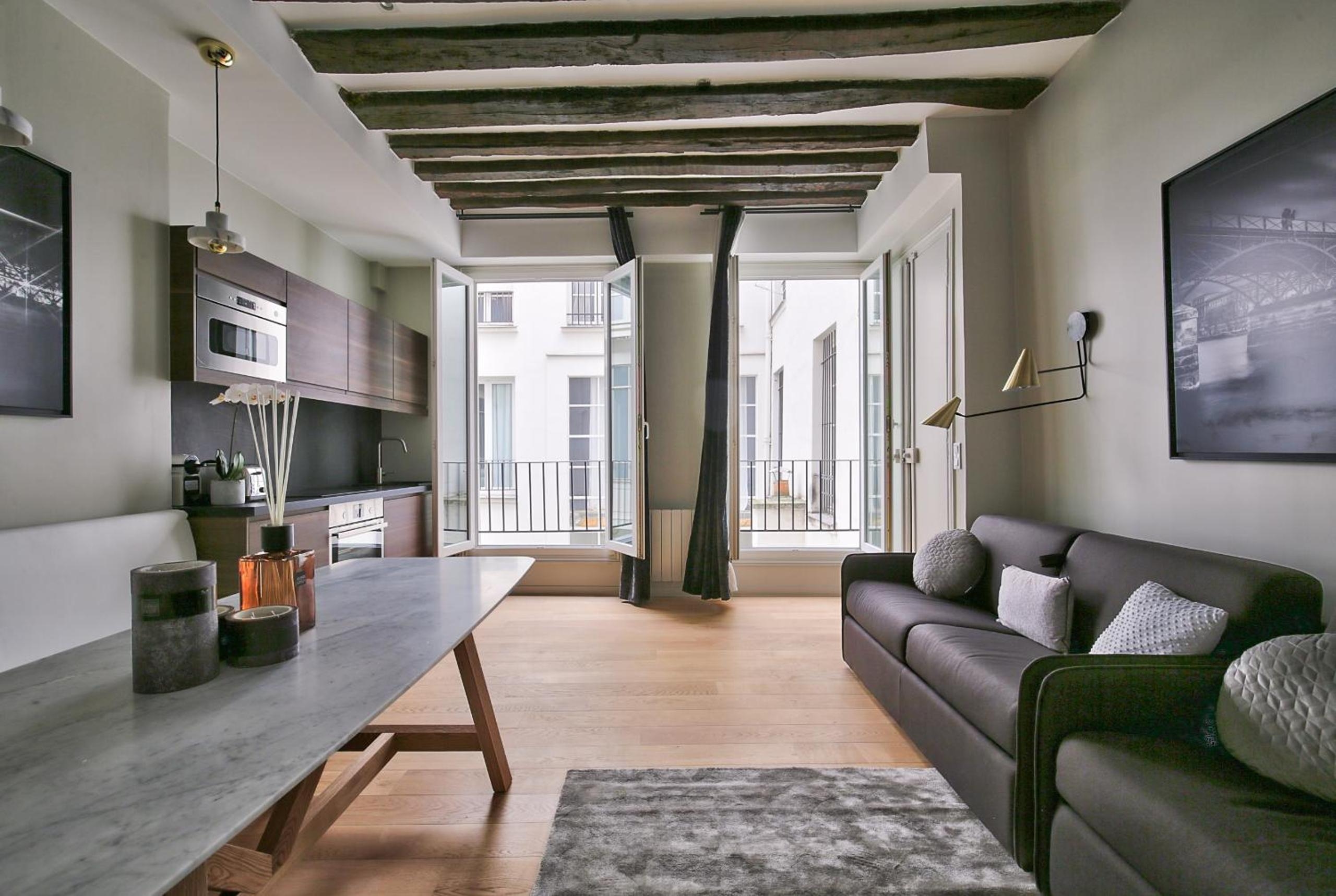 Foto de 70 - Authentic Parisian Flat