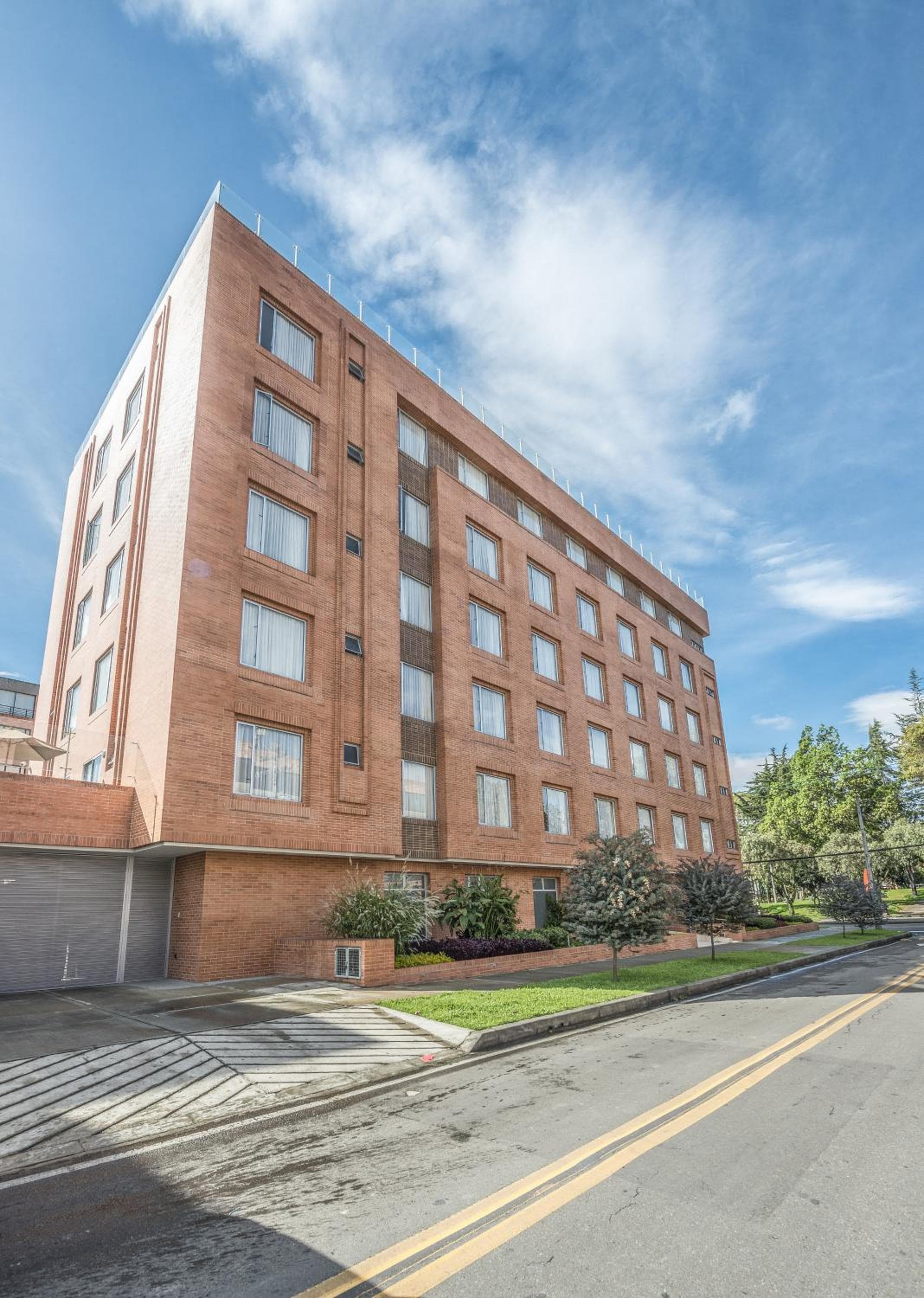 Hotel Plaza Suites