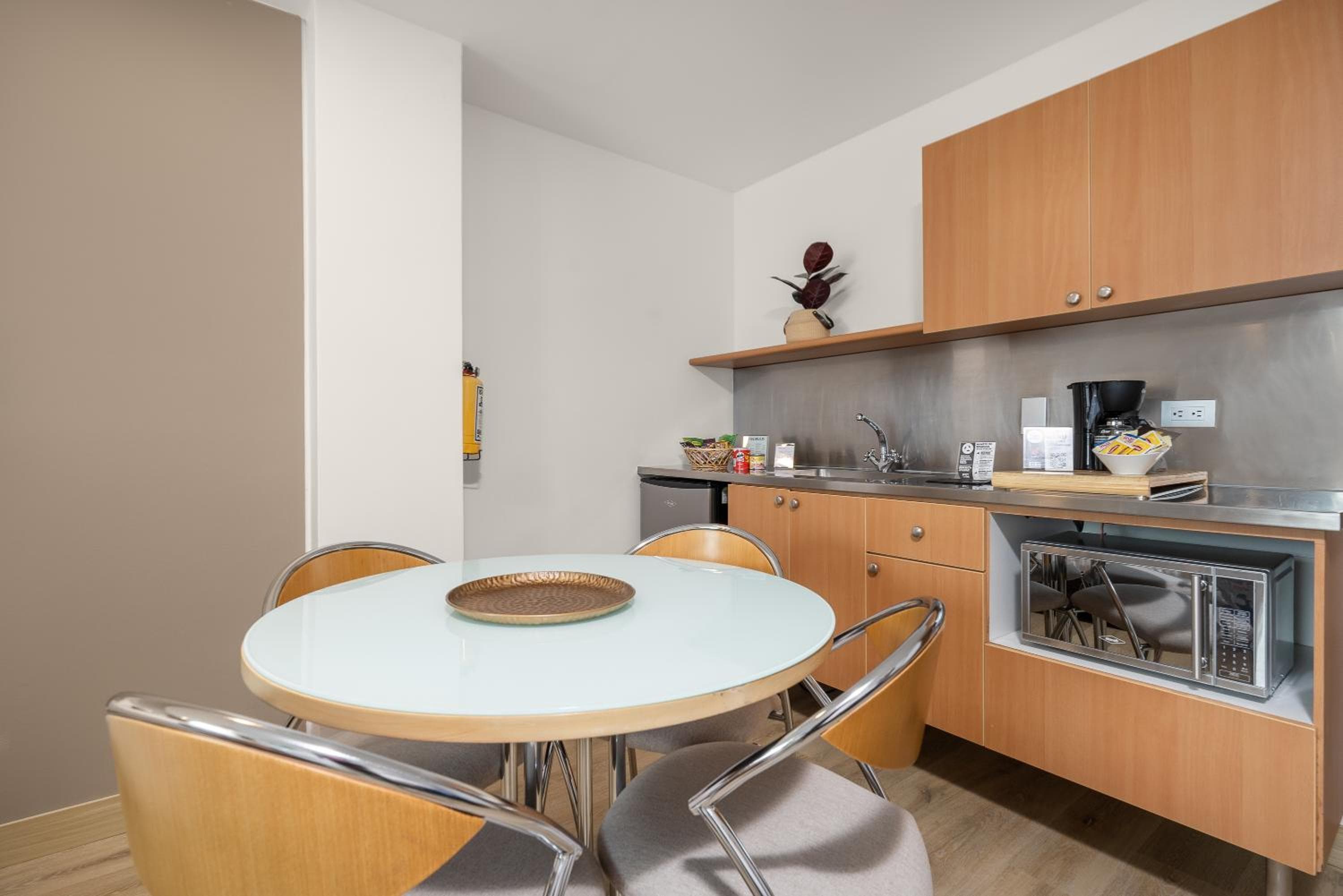 Novelty Suites Hotel - Oviedo Mall, Medellín