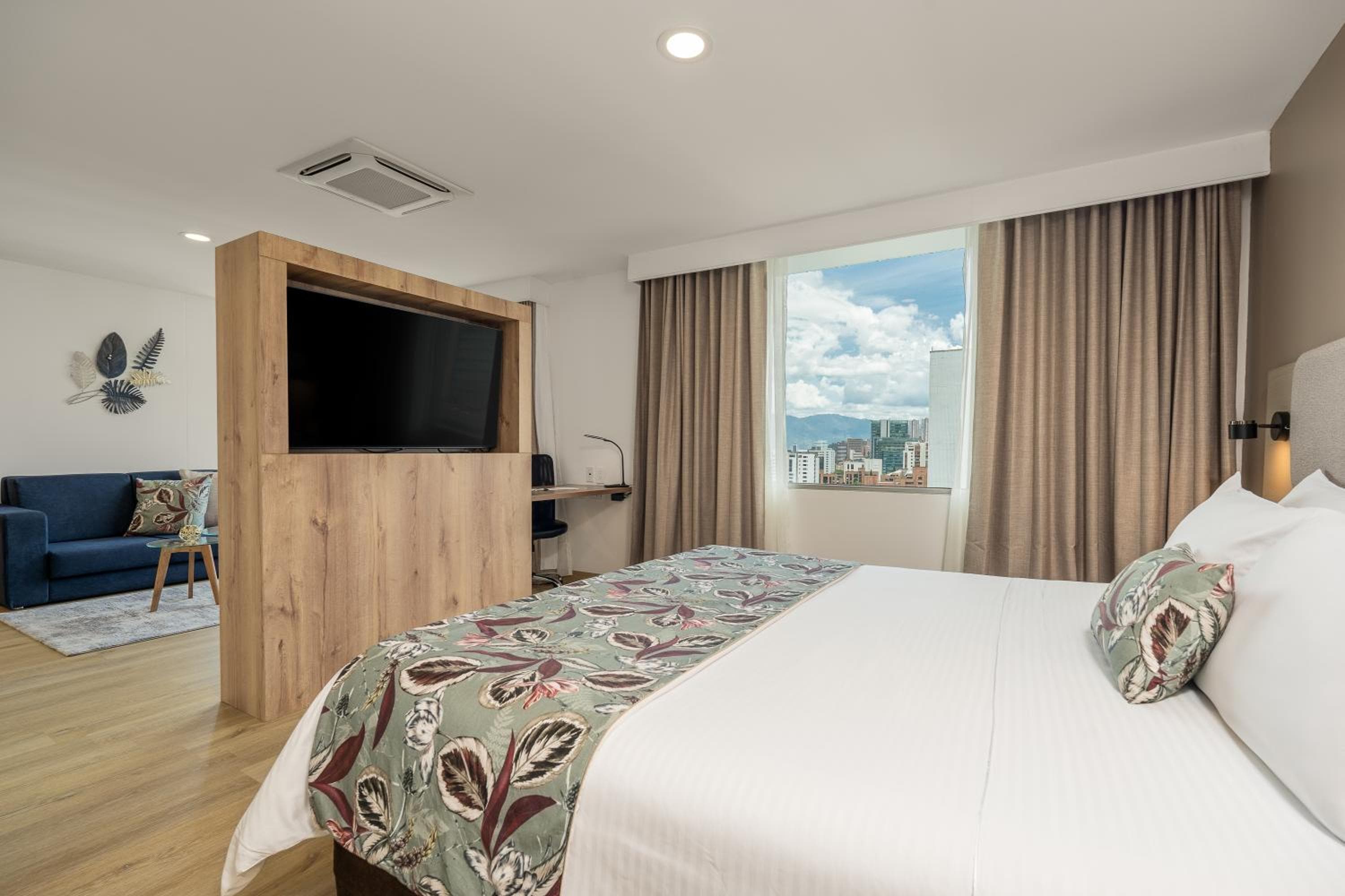 Novelty Suites Hotel - Oviedo Mall, Medellín