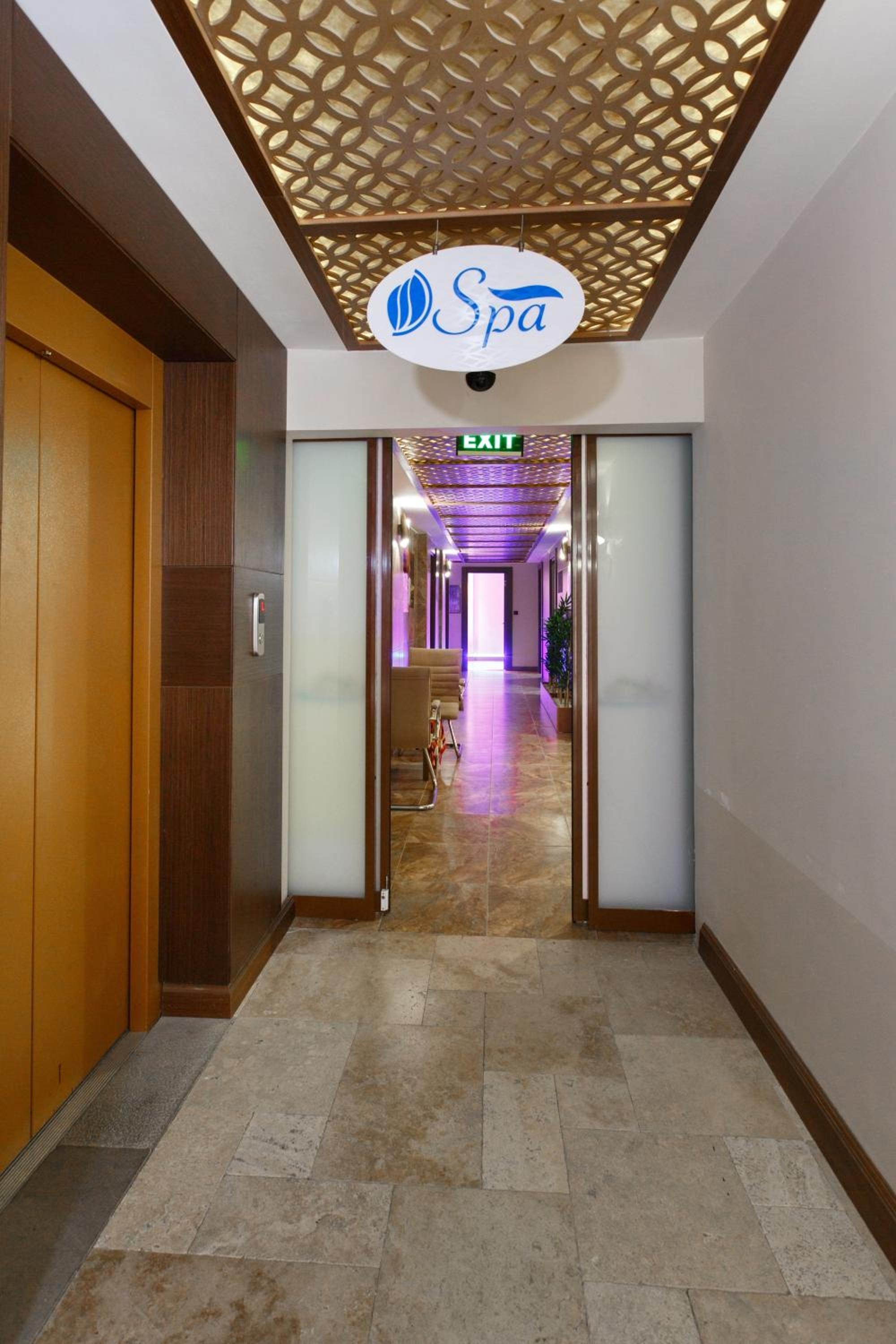 Foto de Sera Lake Resort Hotel Spa & Aparts