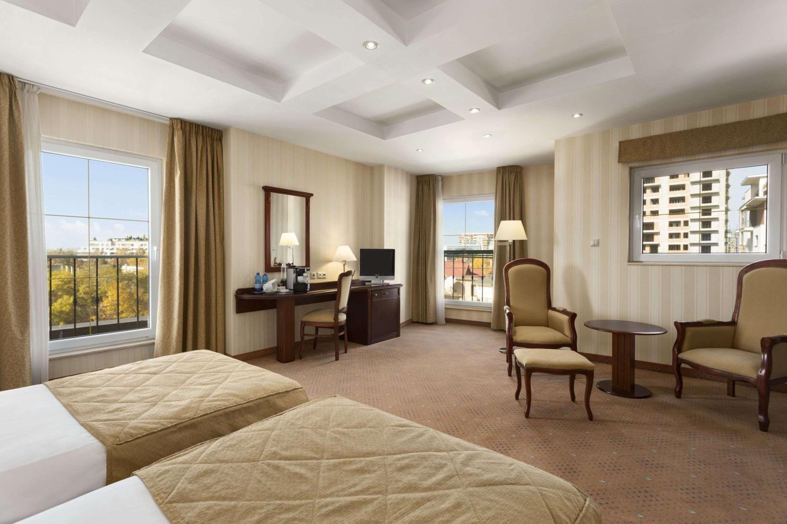 Foto de Ramada Hotel & Suites by Wyndham Bucharest North