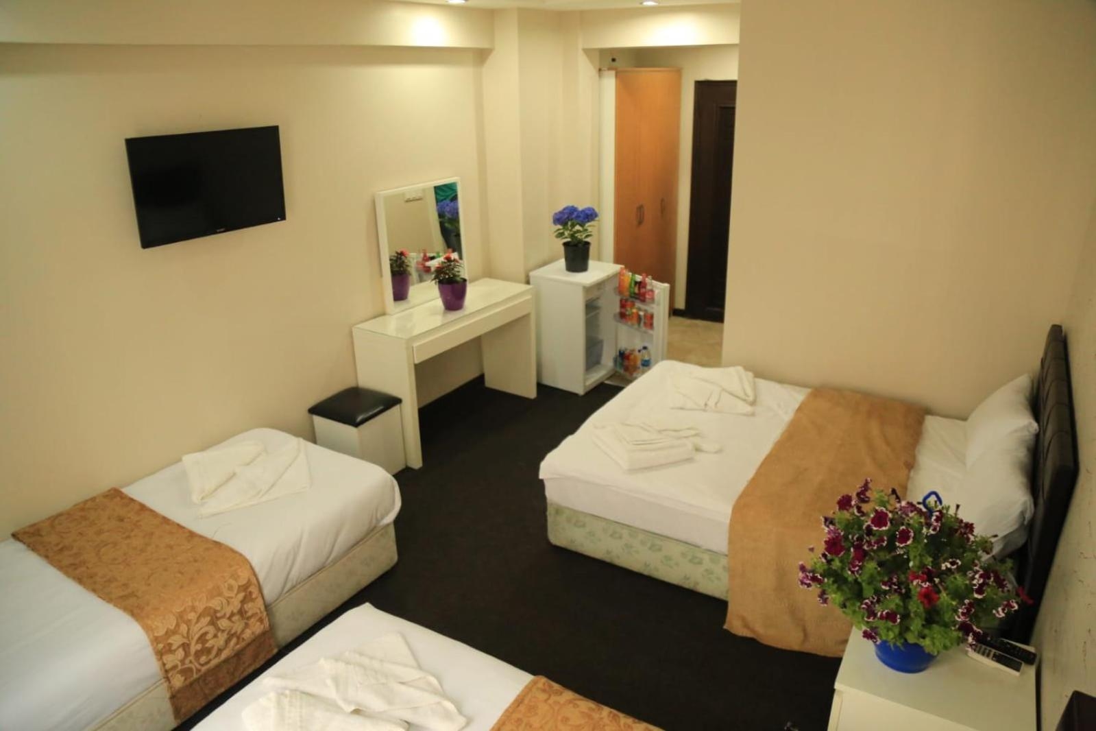 Foto de holiday family apart