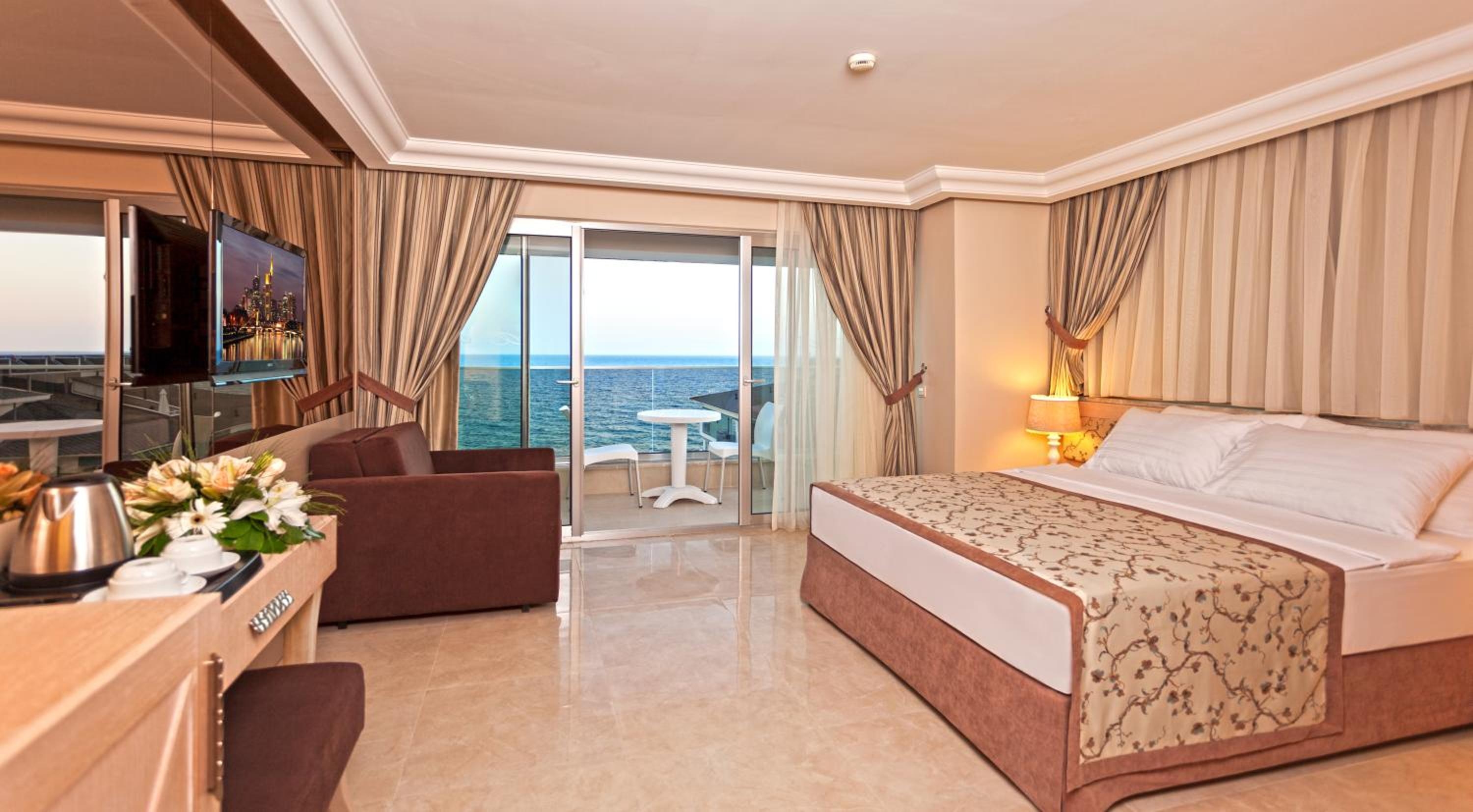 Foto de Xperia Saray Beach Hotel