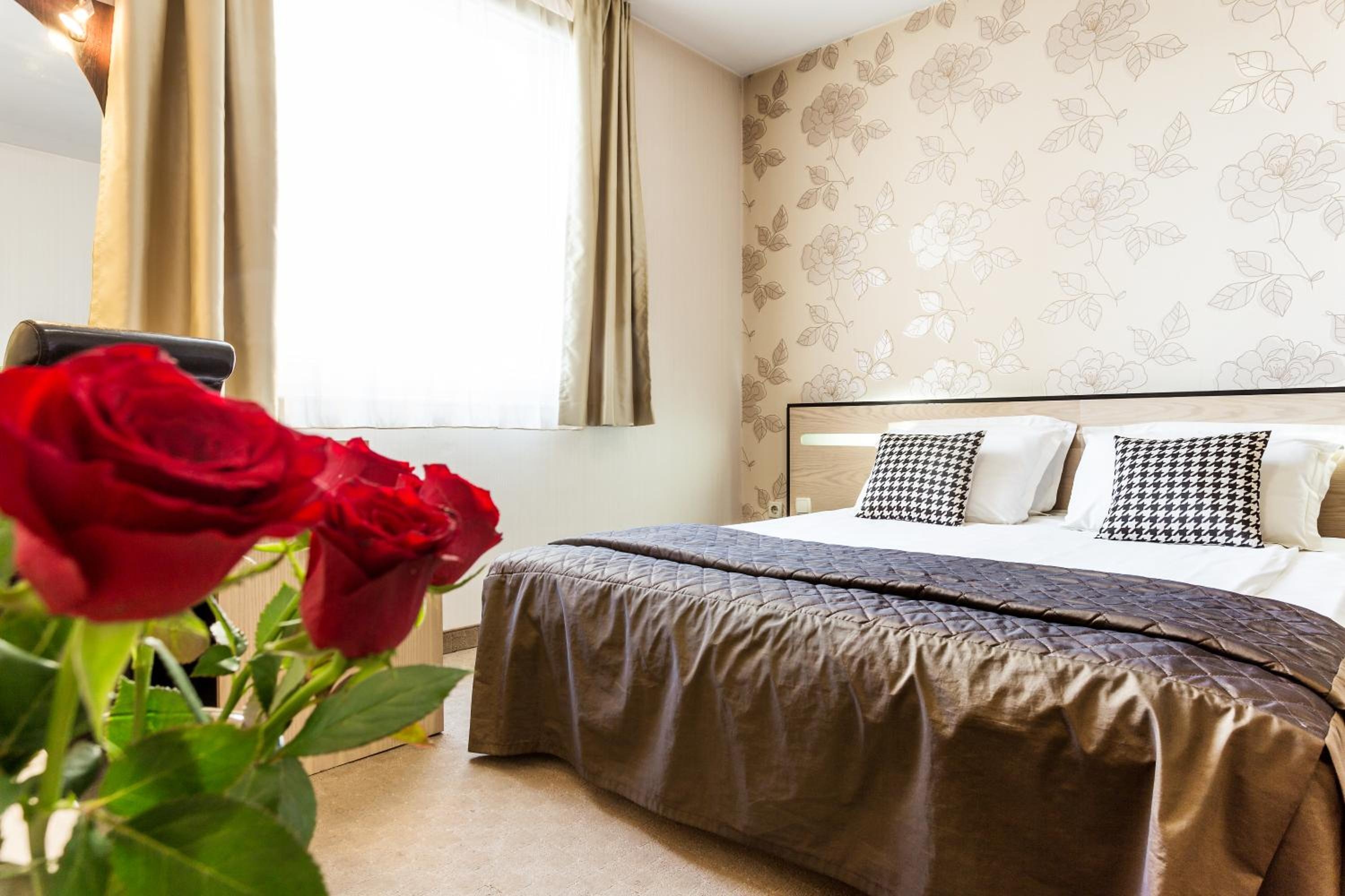 Foto de City Avenue Hotel
