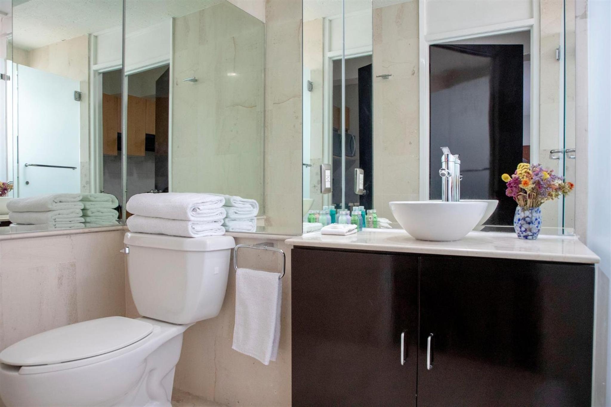 Foto de Suites Coben Apartamentos Amueblados