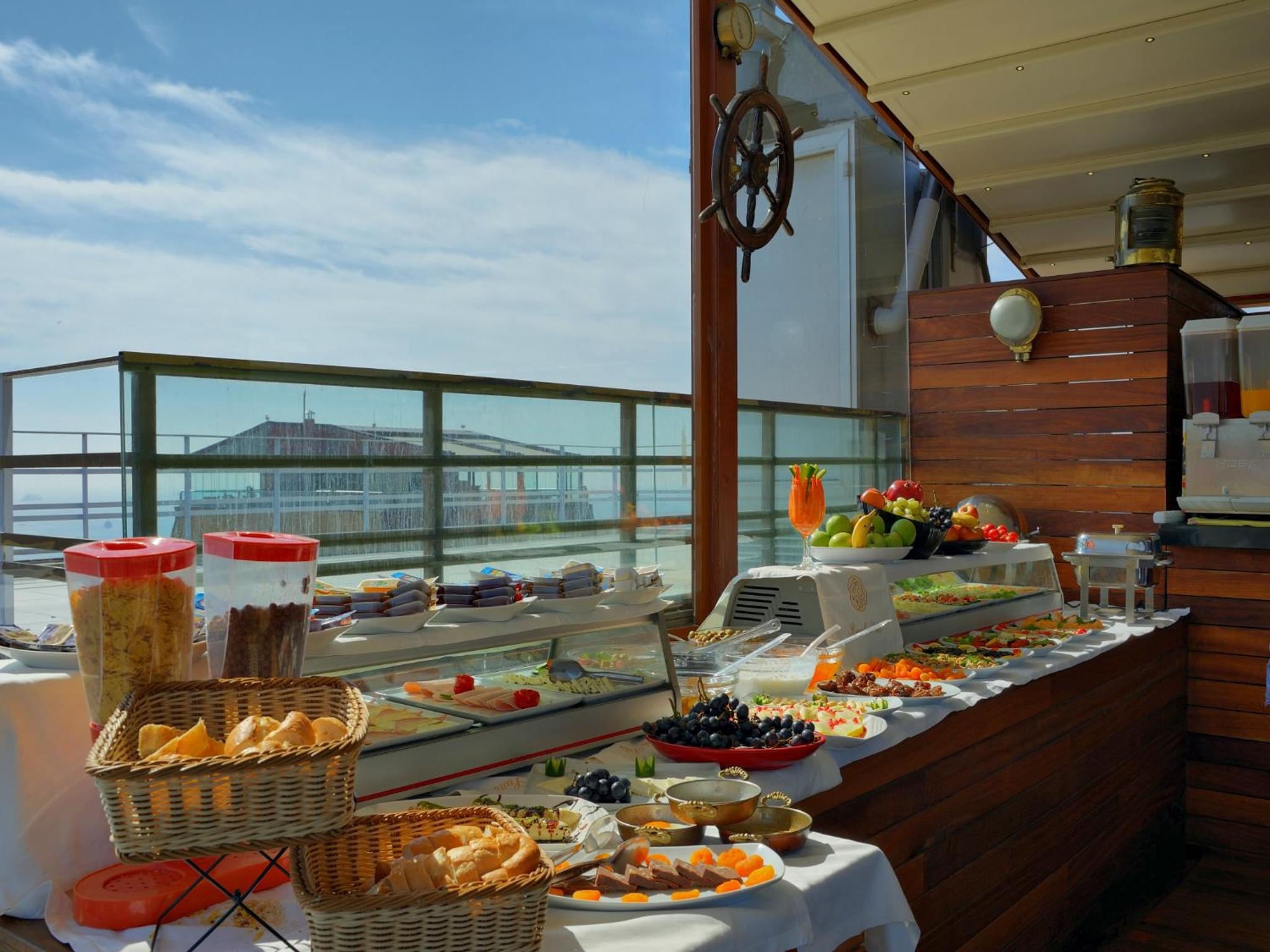 Foto de Burckin Hotel