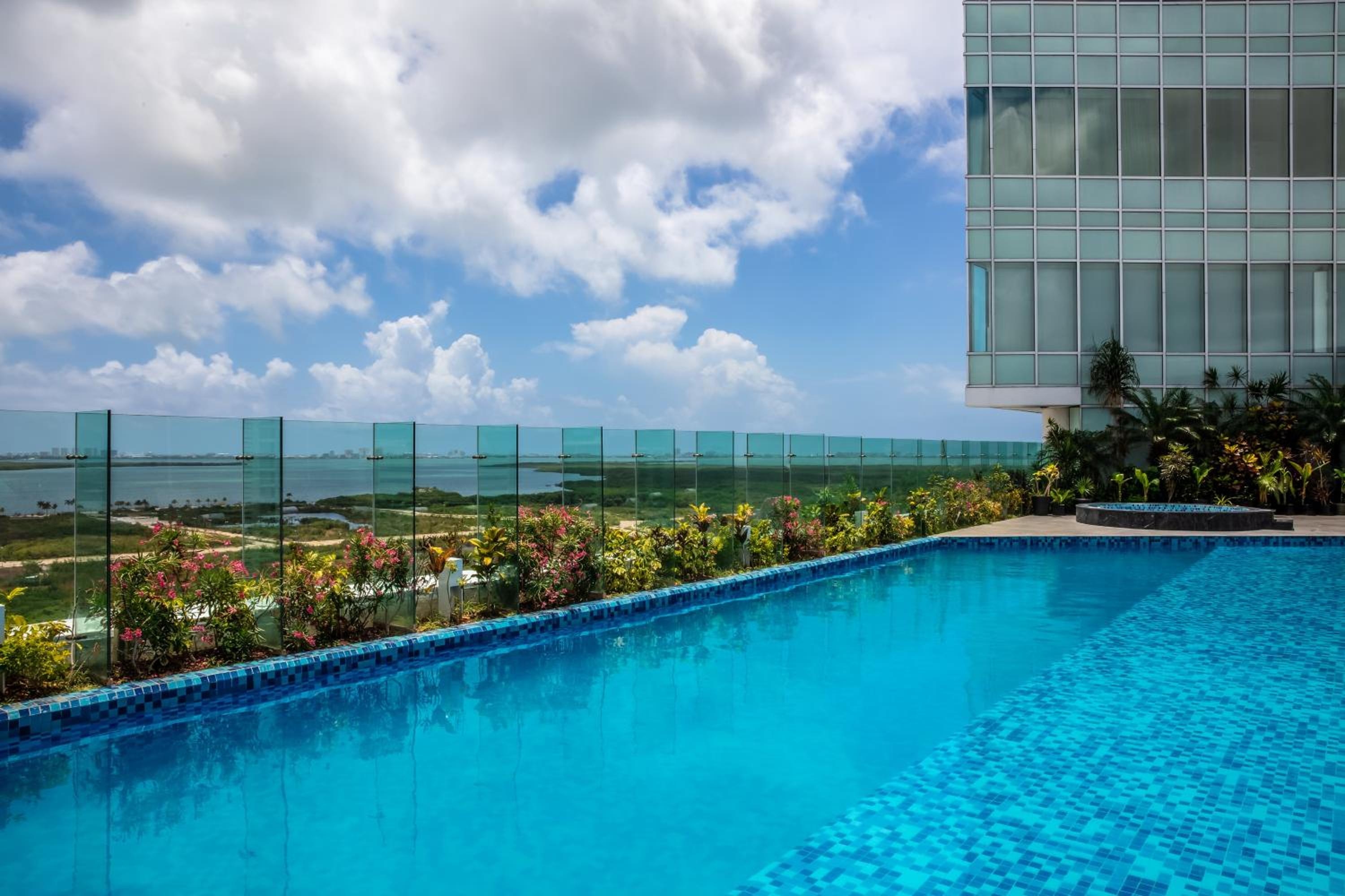 Foto de Fiesta Inn Cancun Las Americas