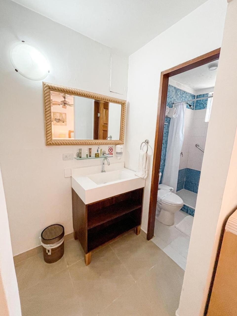 Foto de Hotel Cocoplum Beach