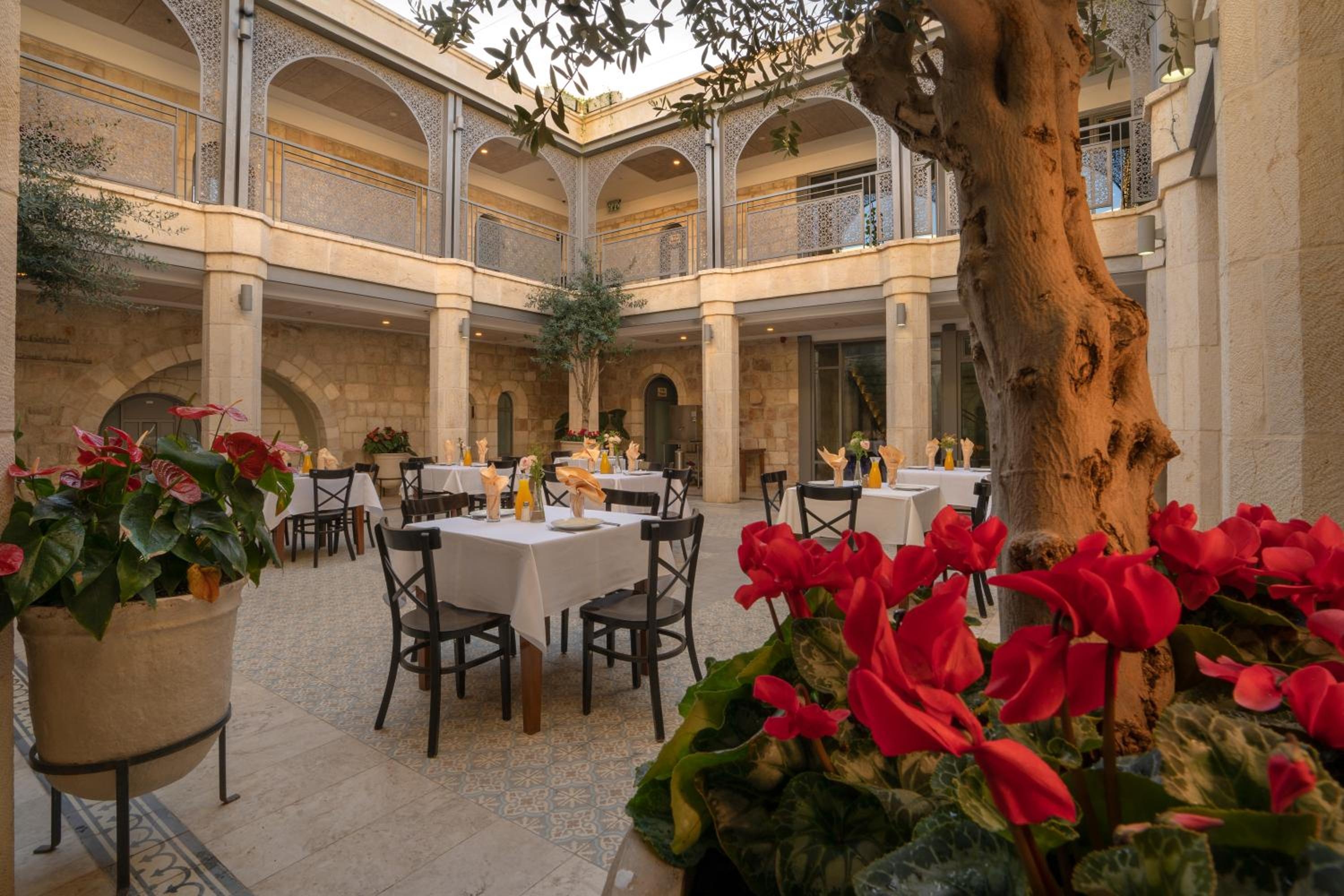 Foto de The Sephardic House Hotel in The Jewish Quarter