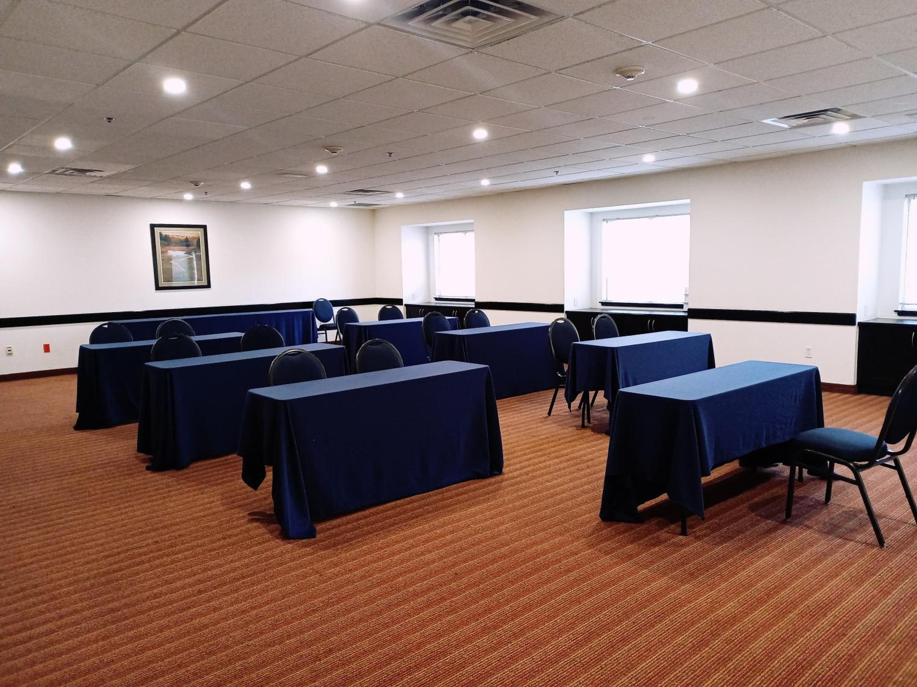 Foto de Microtel Inn and Suites by Wyndham Toluca