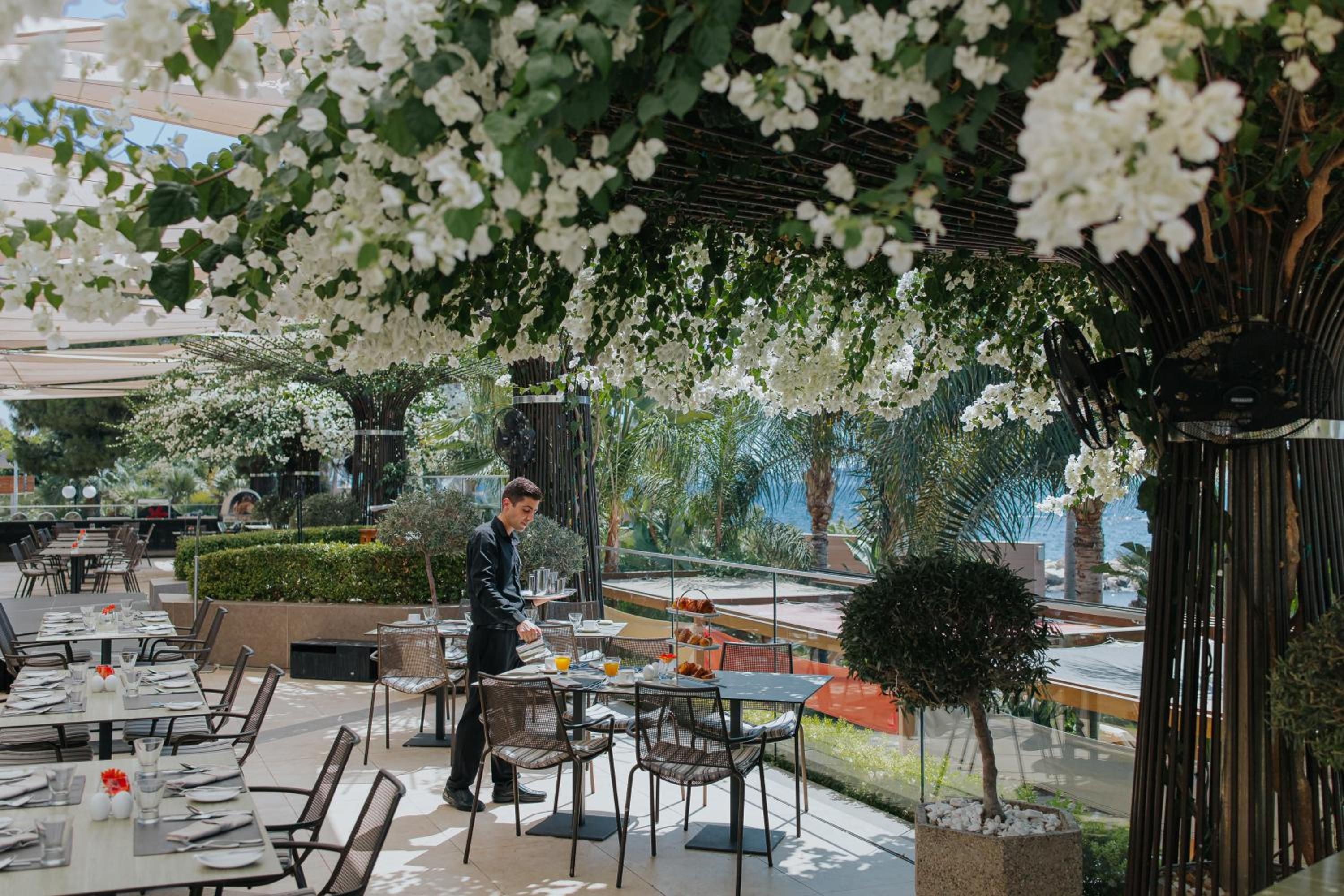 Foto de Amathus Beach Hotel Limassol