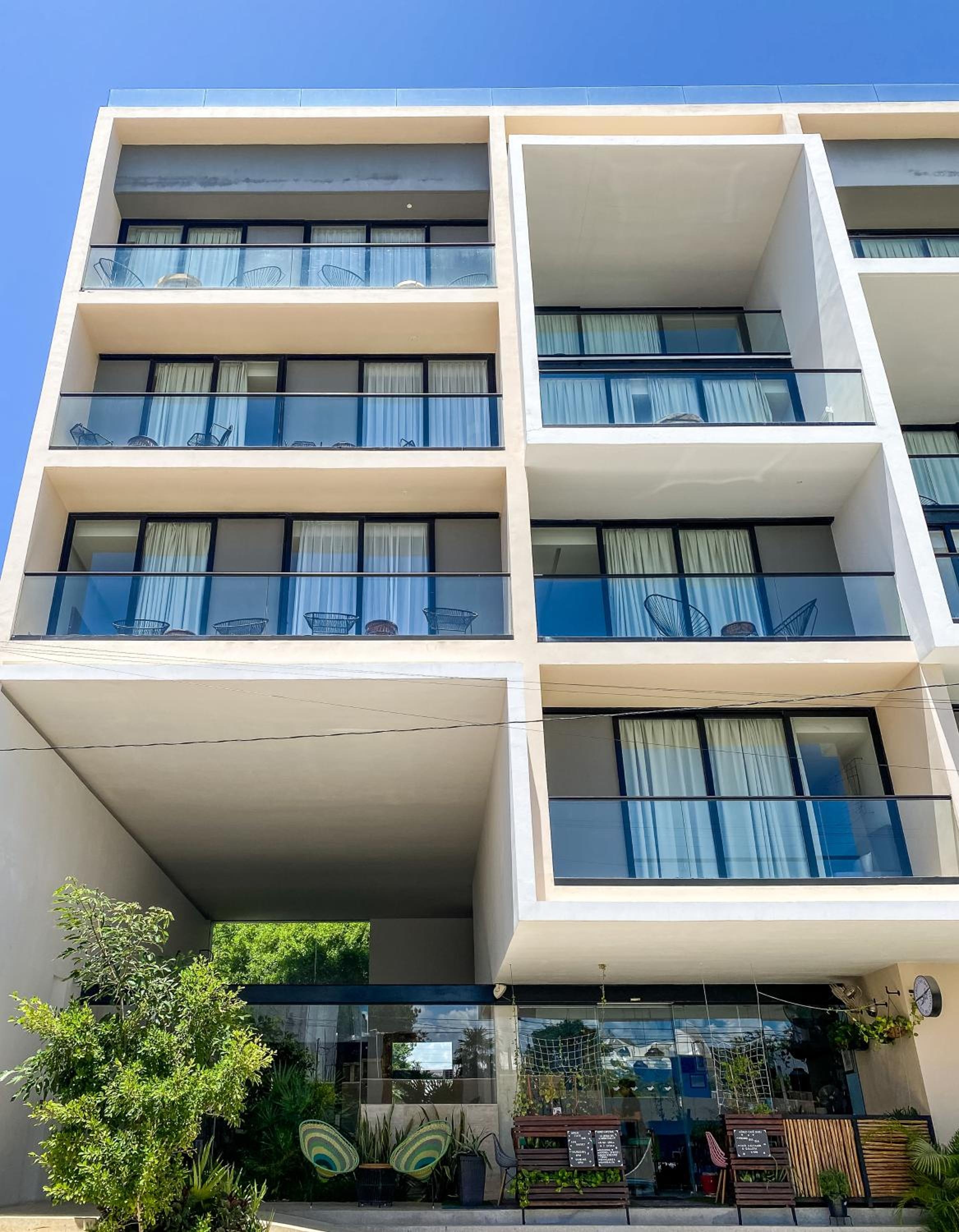 Big Studio at KAAB BY THE BEACH with roof top pool near Paseo del Carmen Mall