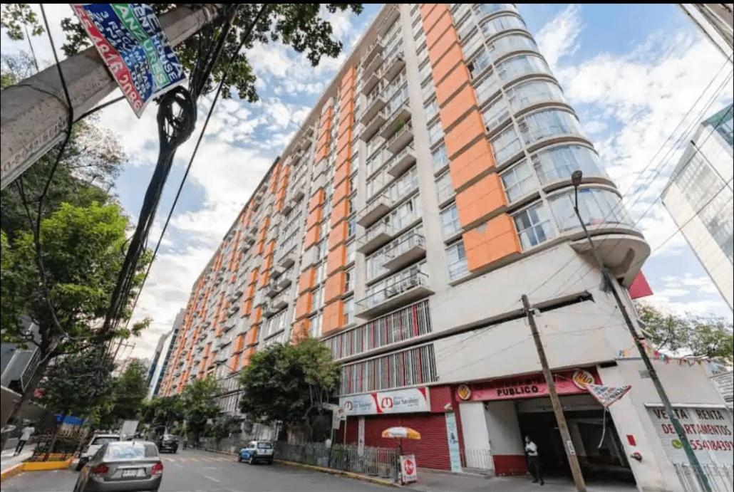 Anahuac Apartments by VH