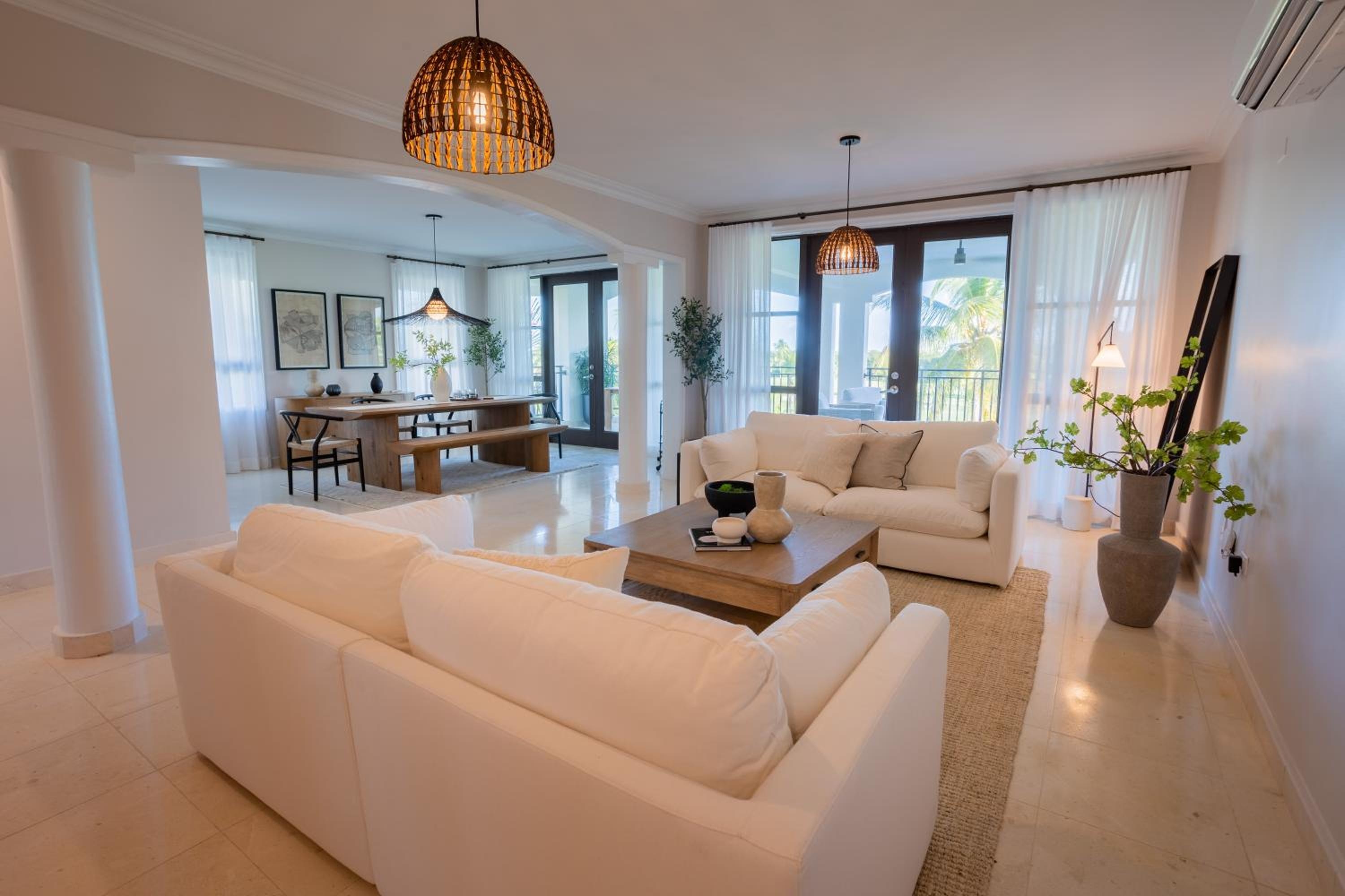 Foto de The Country Club Residences at Grand Reserve