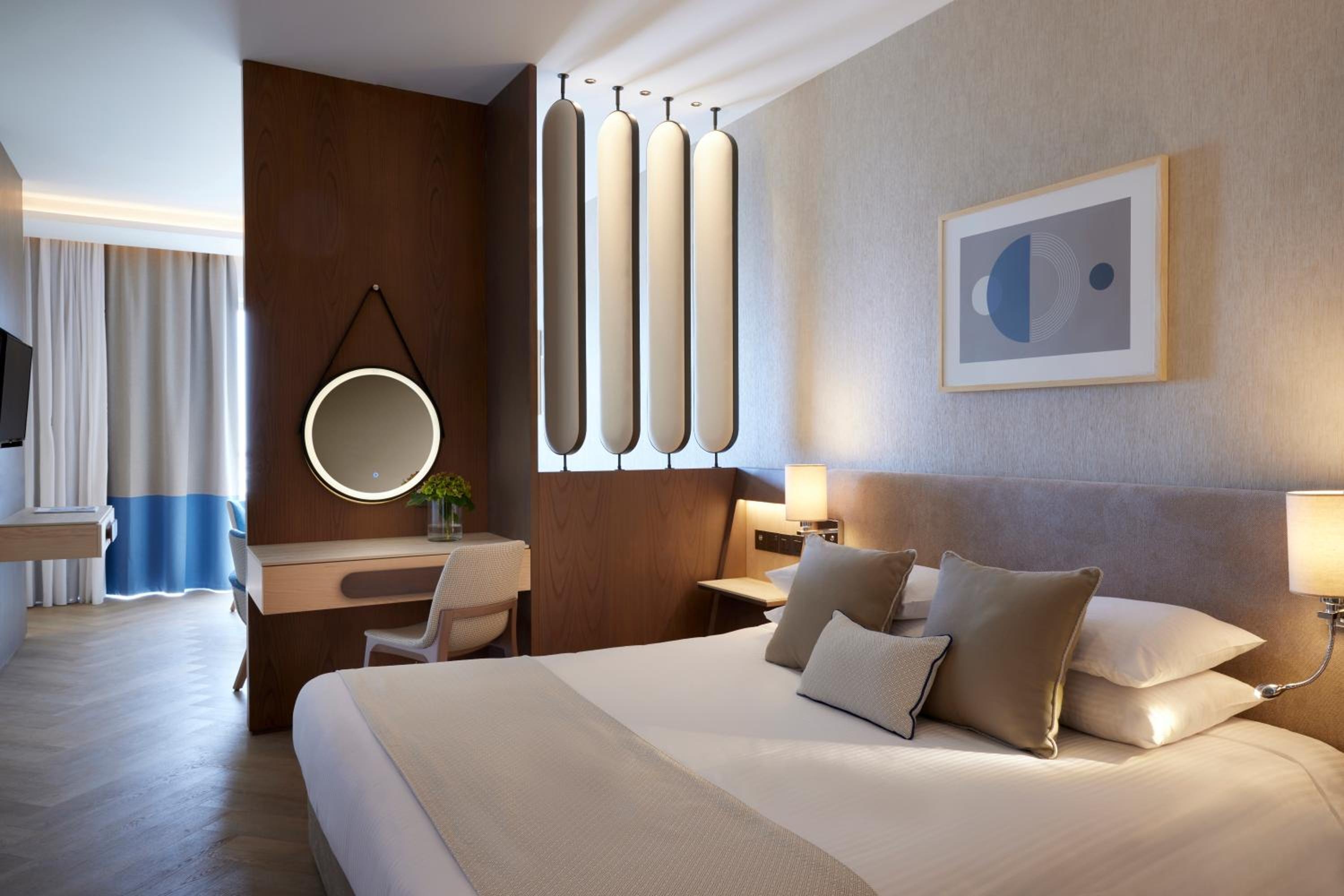 Foto de Mediterranean Beach Hotel
