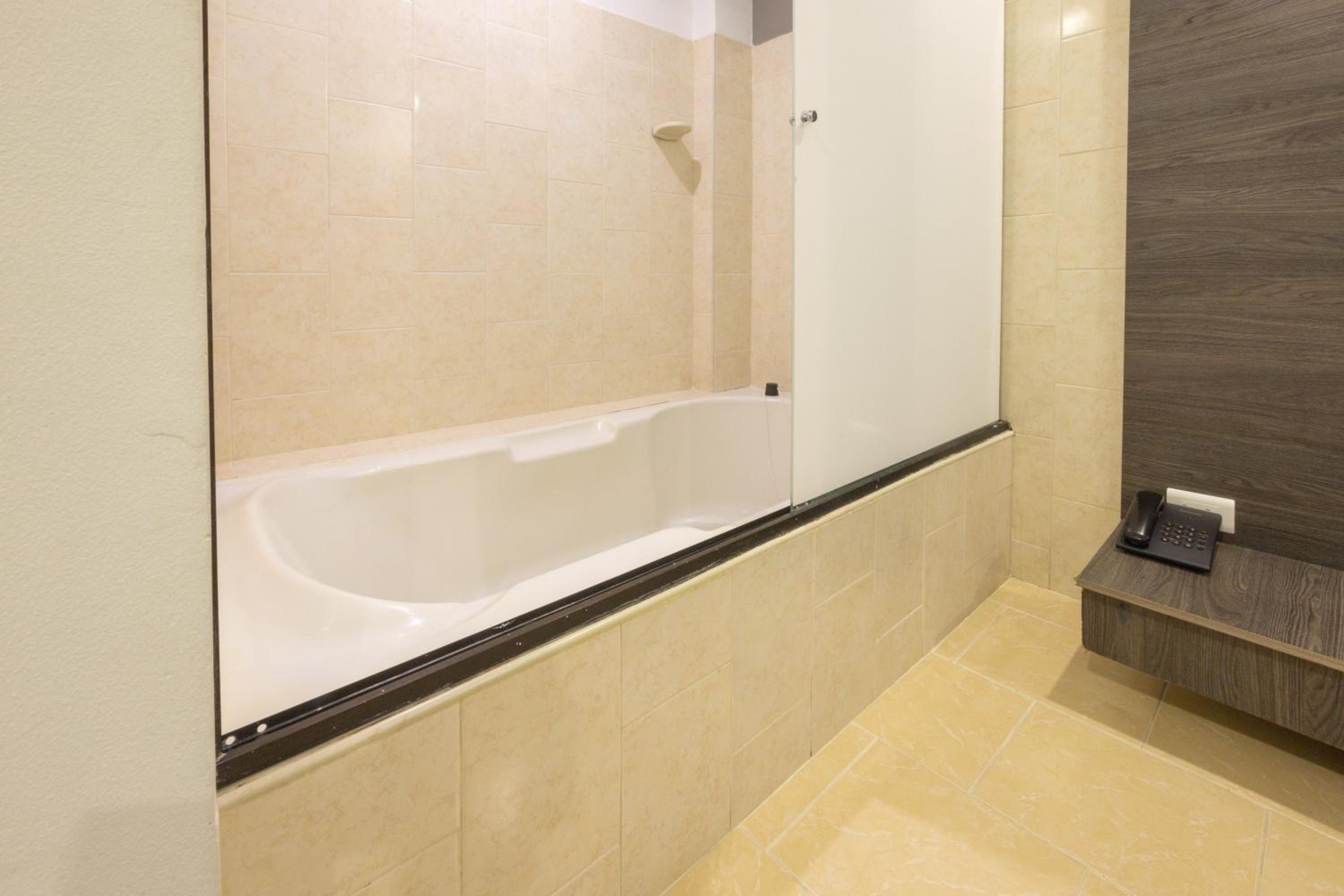 Mandala Medellin Botero By GyC Hotels, La candelaria