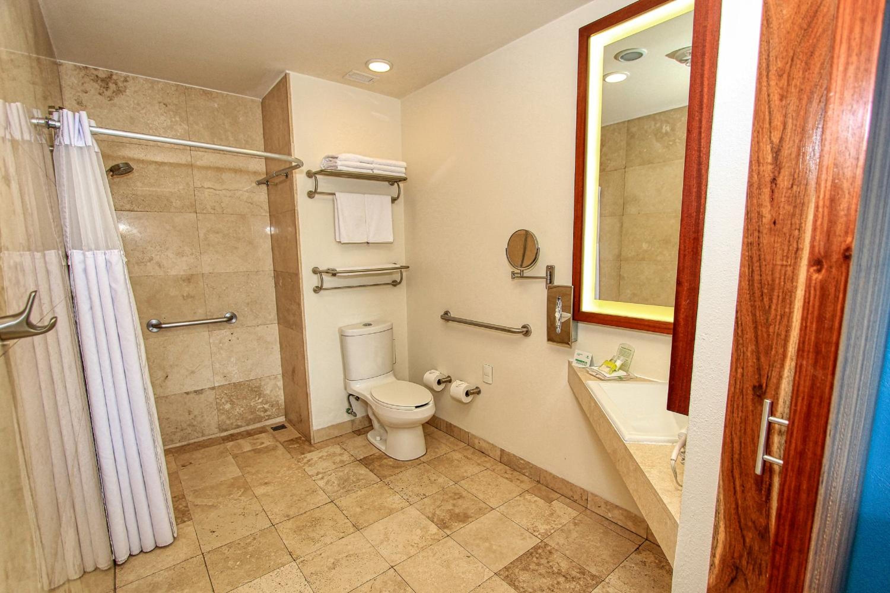 Foto de Holiday Inn Huatulco by IHG