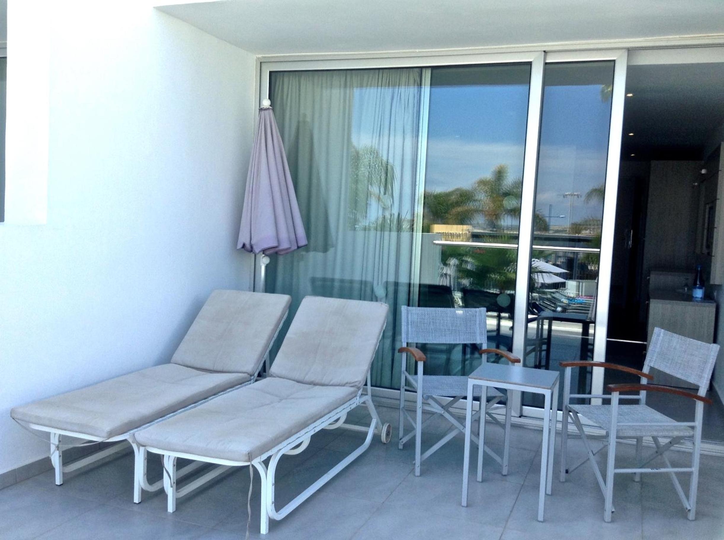 Foto de Limanaki Beach Hotel & Suites