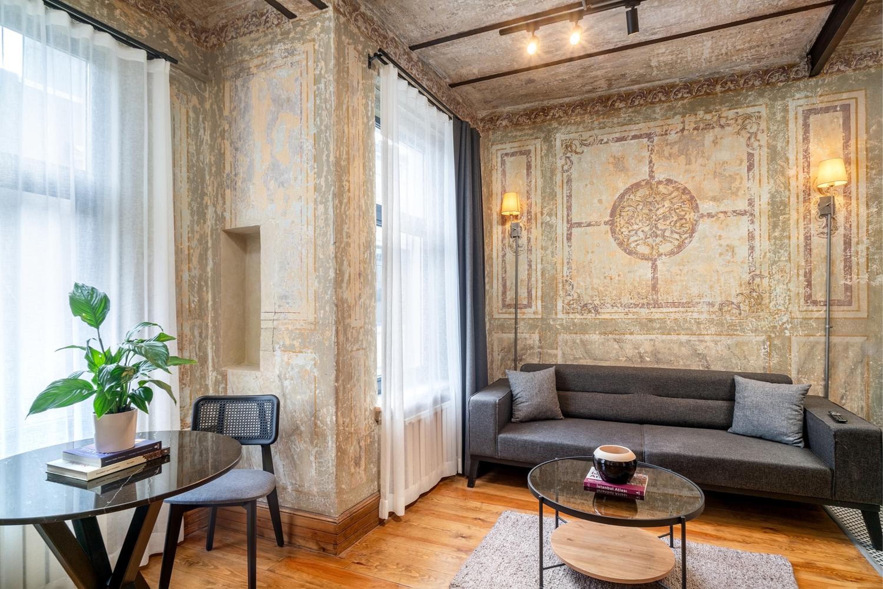 Urban Quarters - Büklü Han