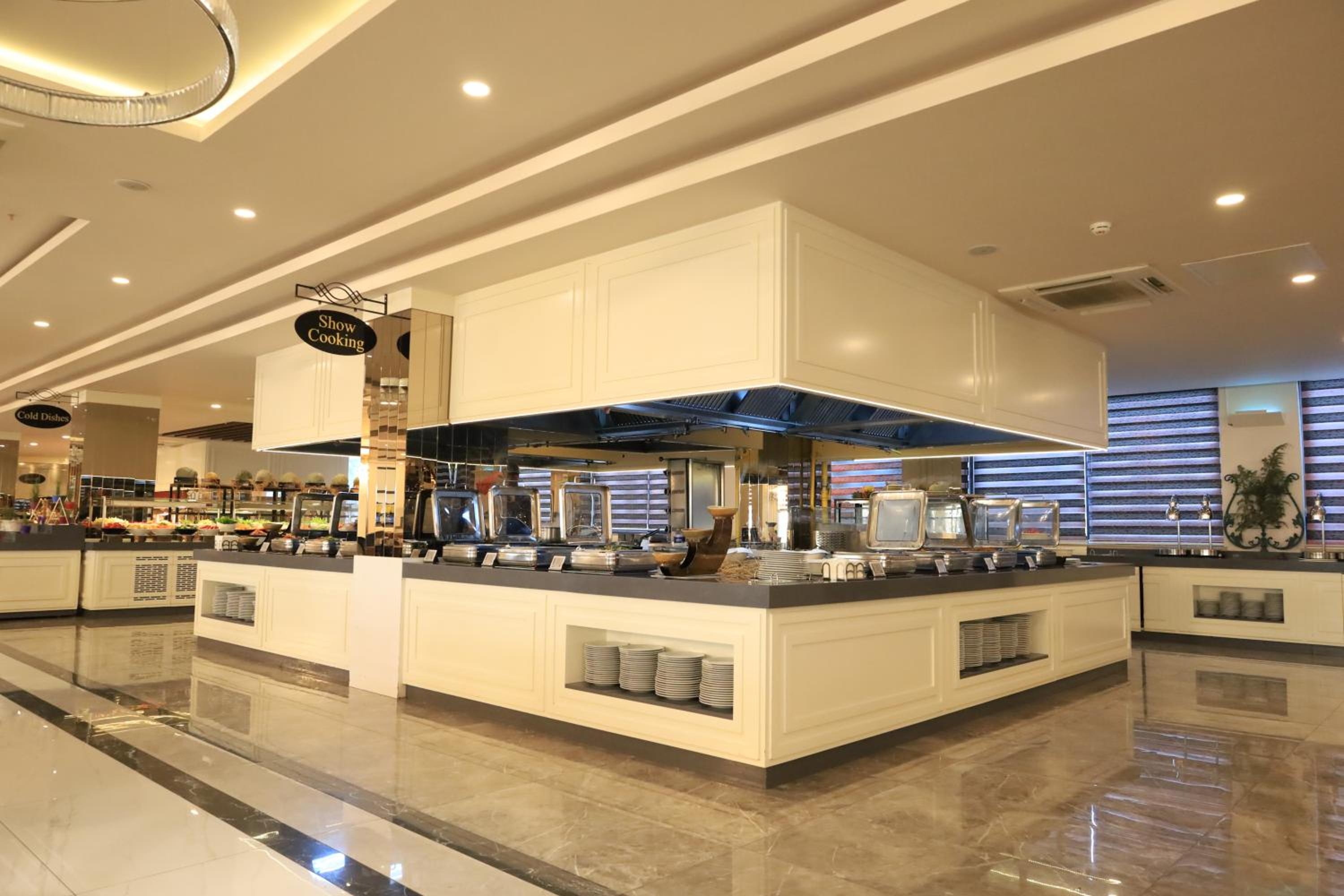 Foto de Aydinbey Queen's Palace & Spa - Ultra All Inclusive