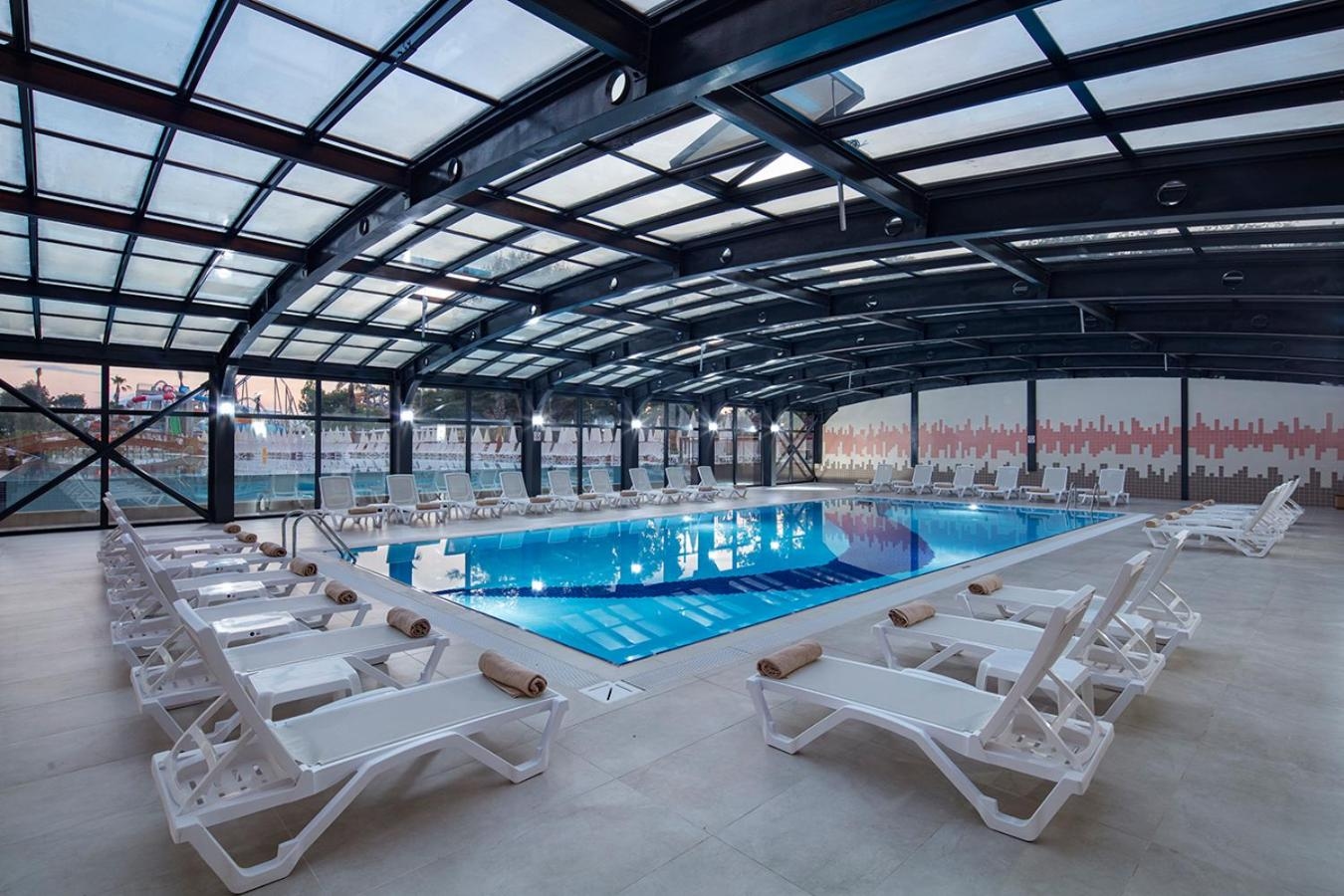 Foto de Aydinbey Queen's Palace & Spa - Ultra All Inclusive