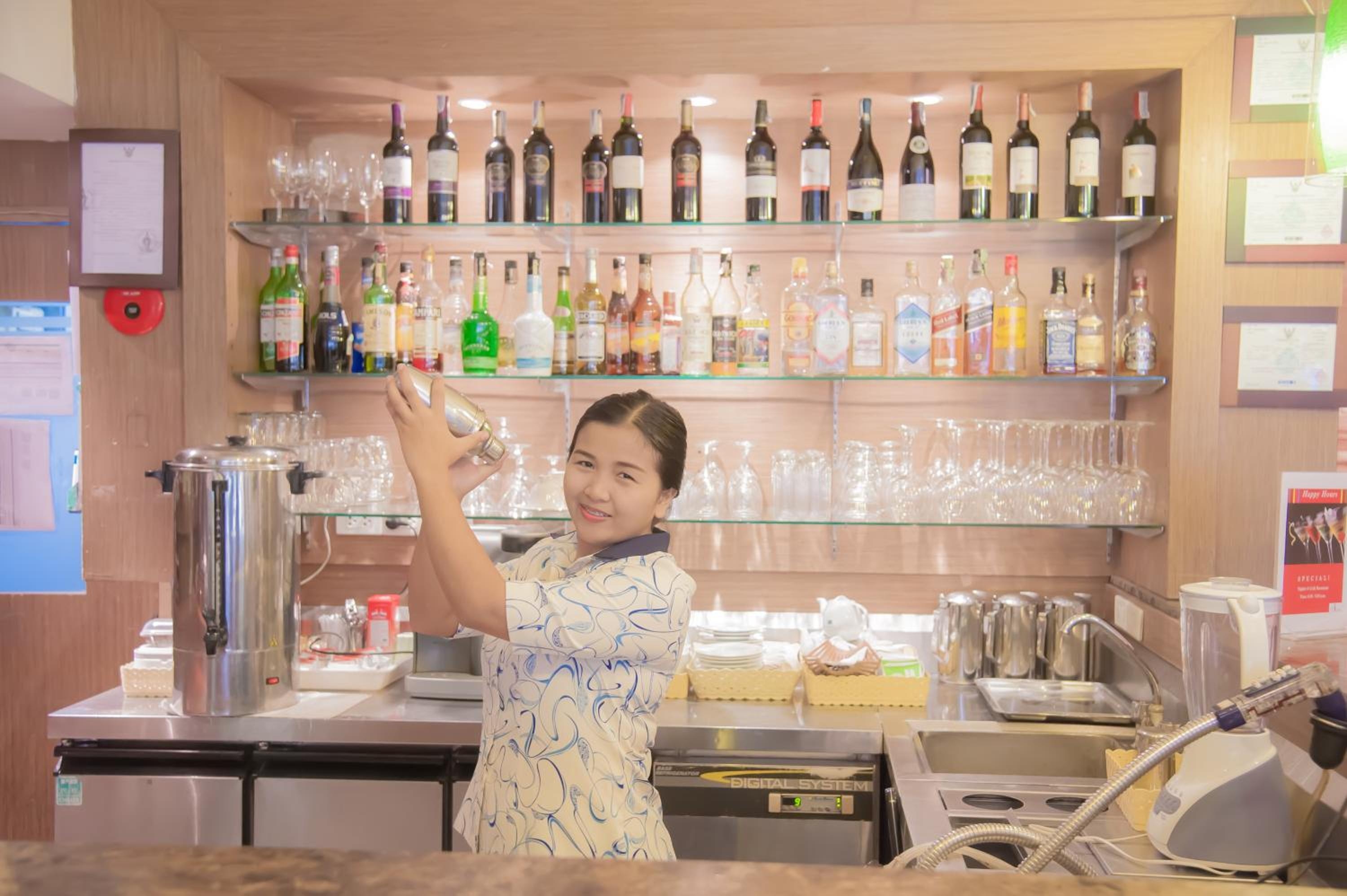 Foto de The Seasons Bangkok Huamark