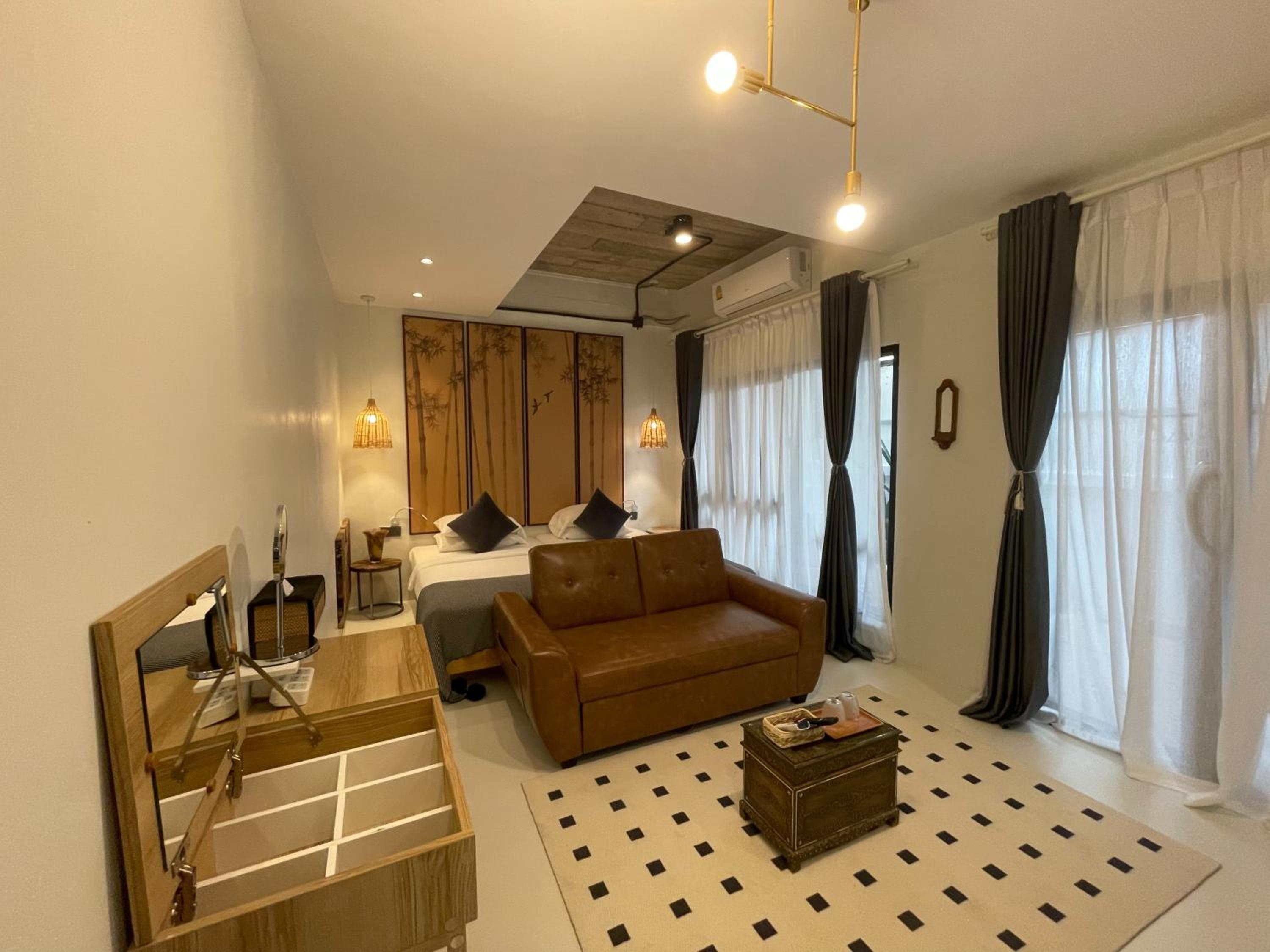 Foto de YOLO Bangkok Boutique Hotel
