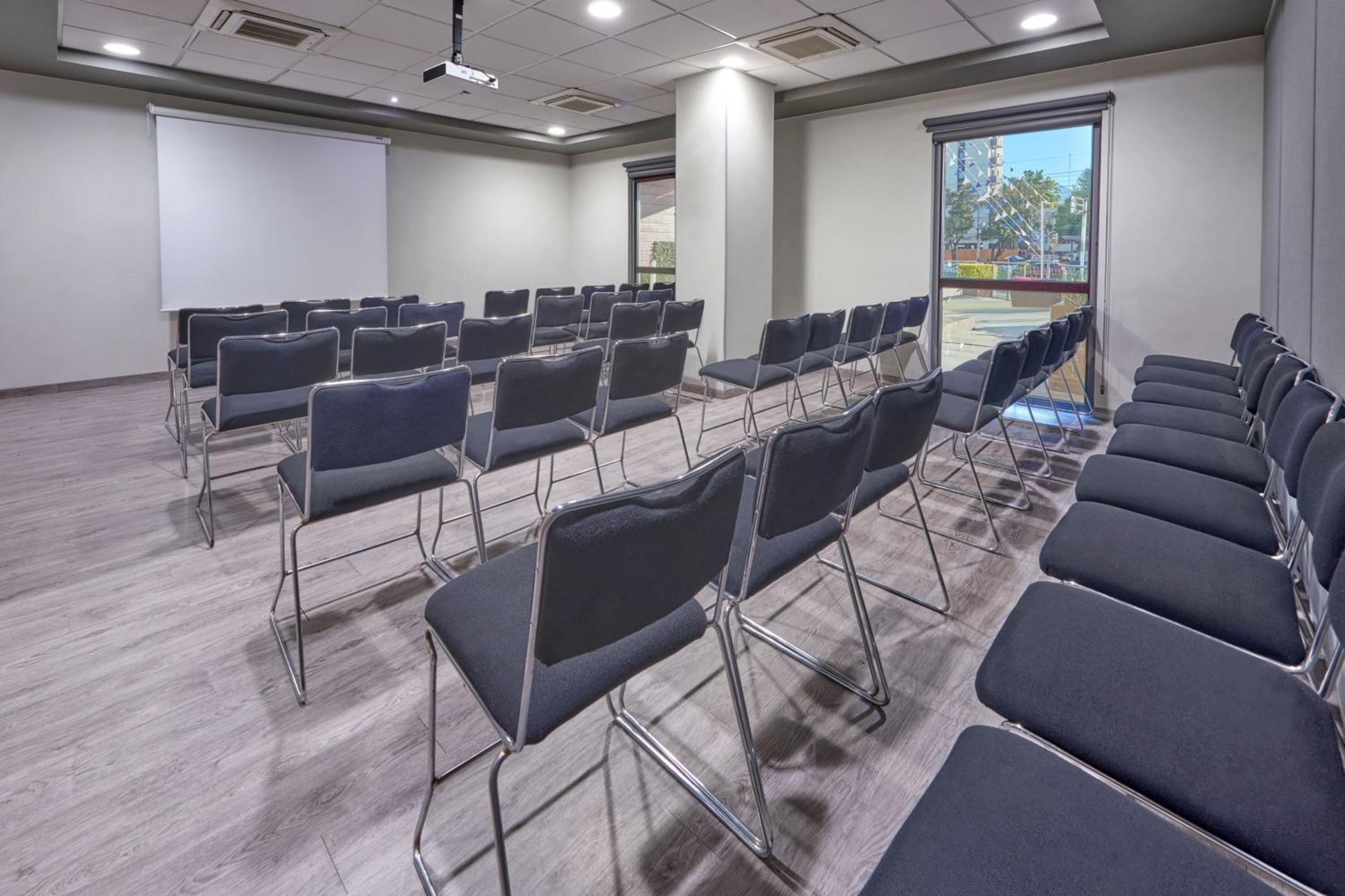 Foto de City Express Plus by Marriott Ciudad de México Periférico Sur Tlalpan