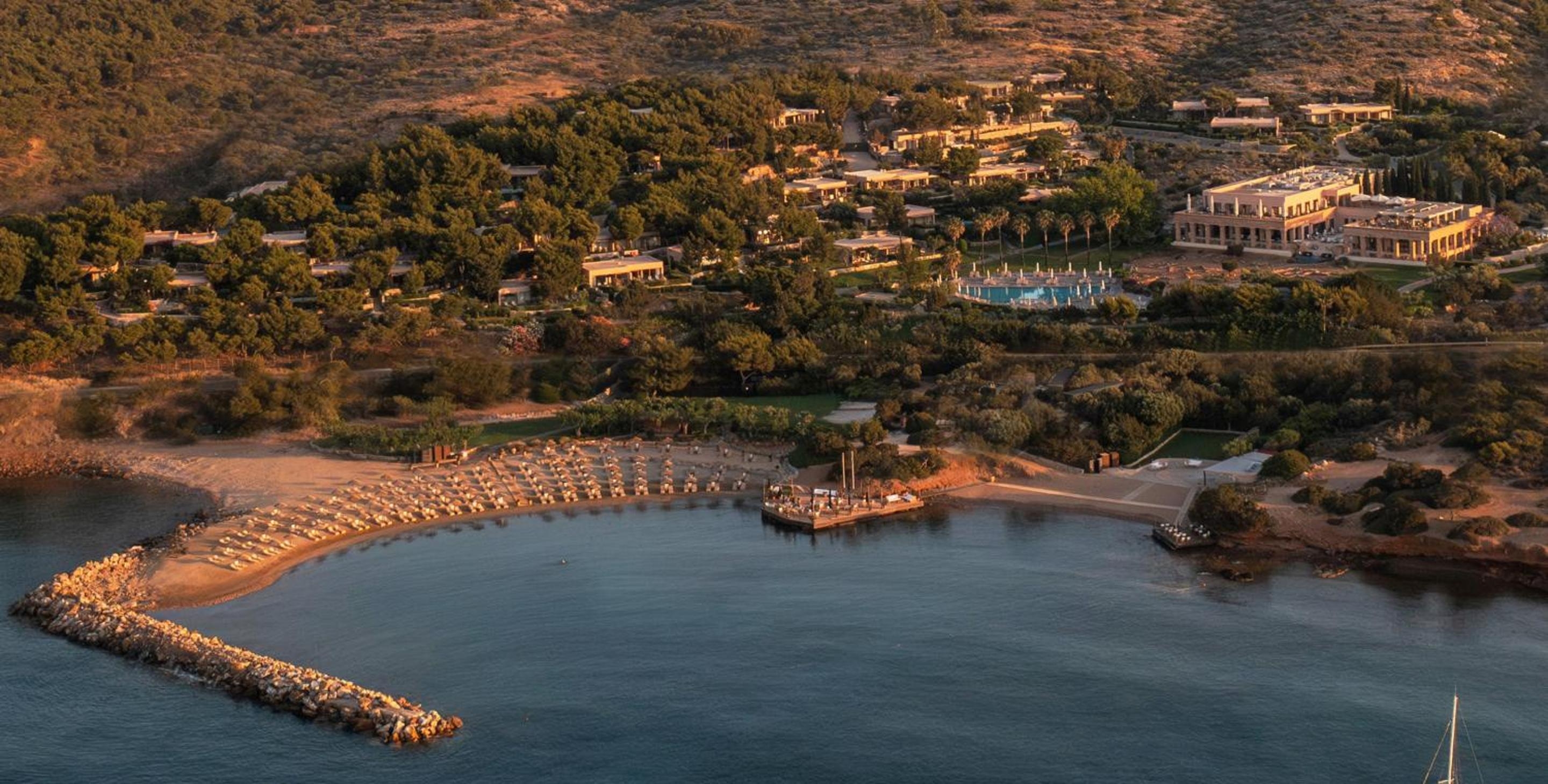Cape Sounio, a Resort to Live