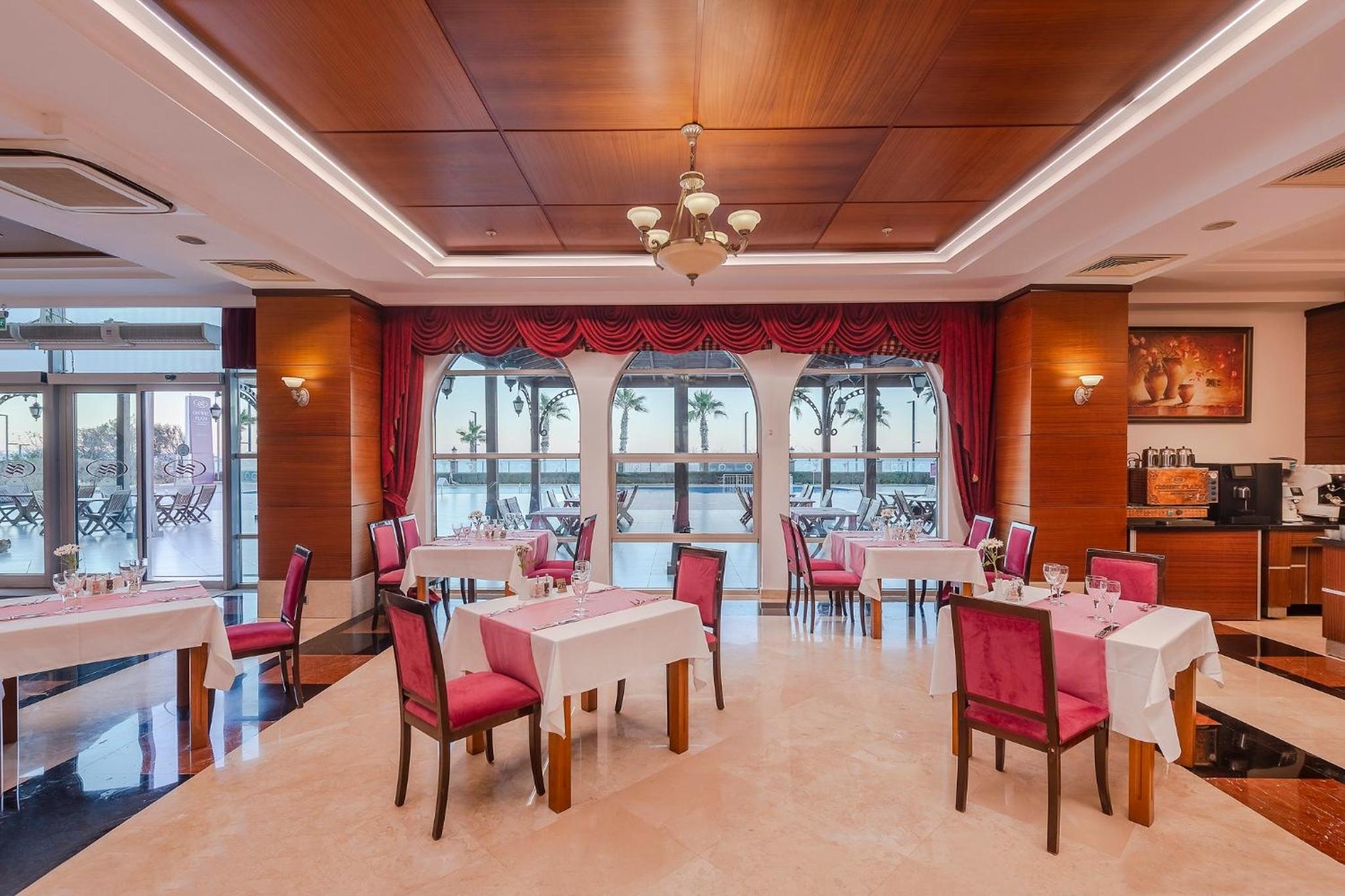 Foto de Crowne Plaza Antalya by IHG