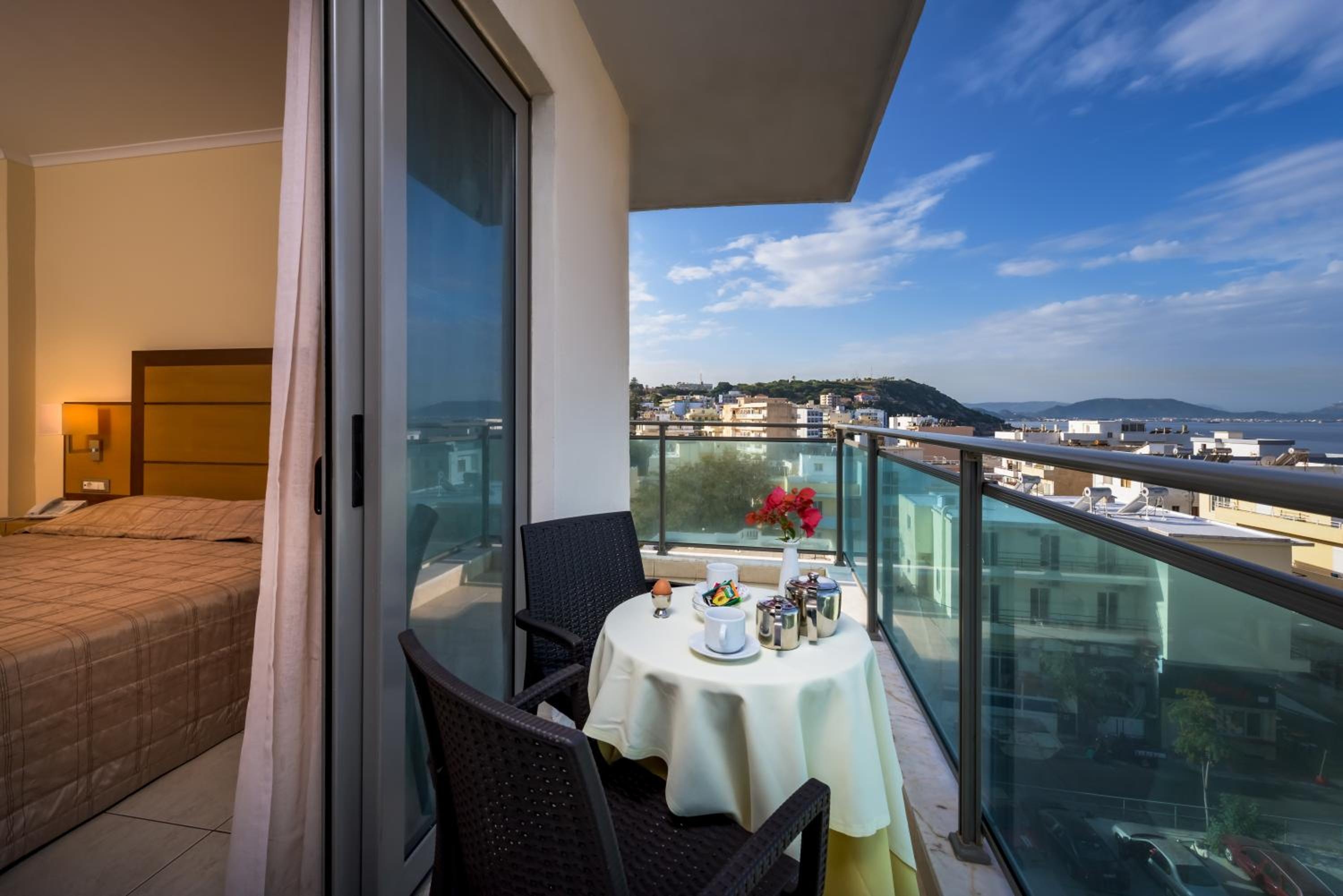 Foto de Manousos City Hotel