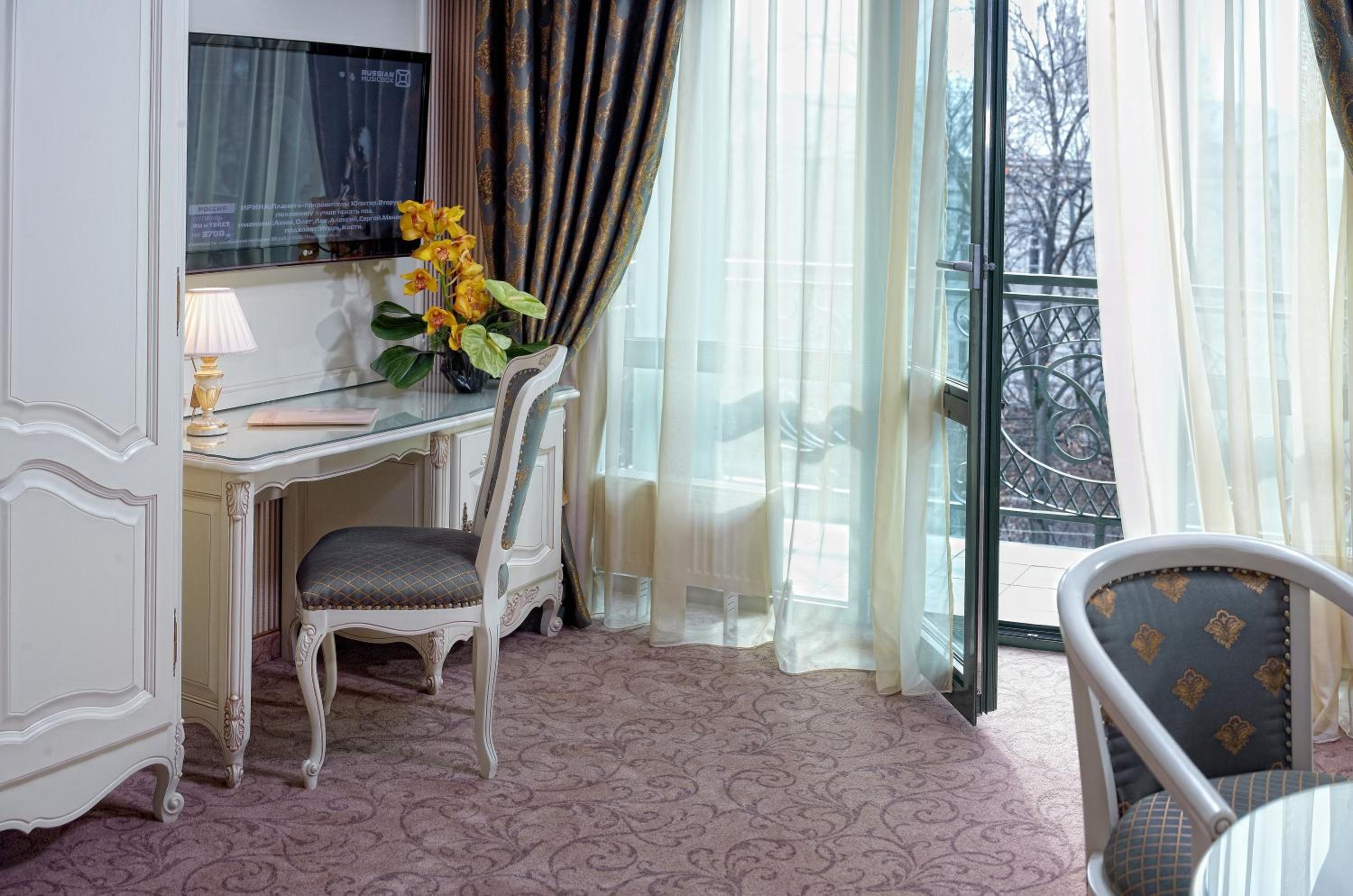 Foto de Savoy Hotel