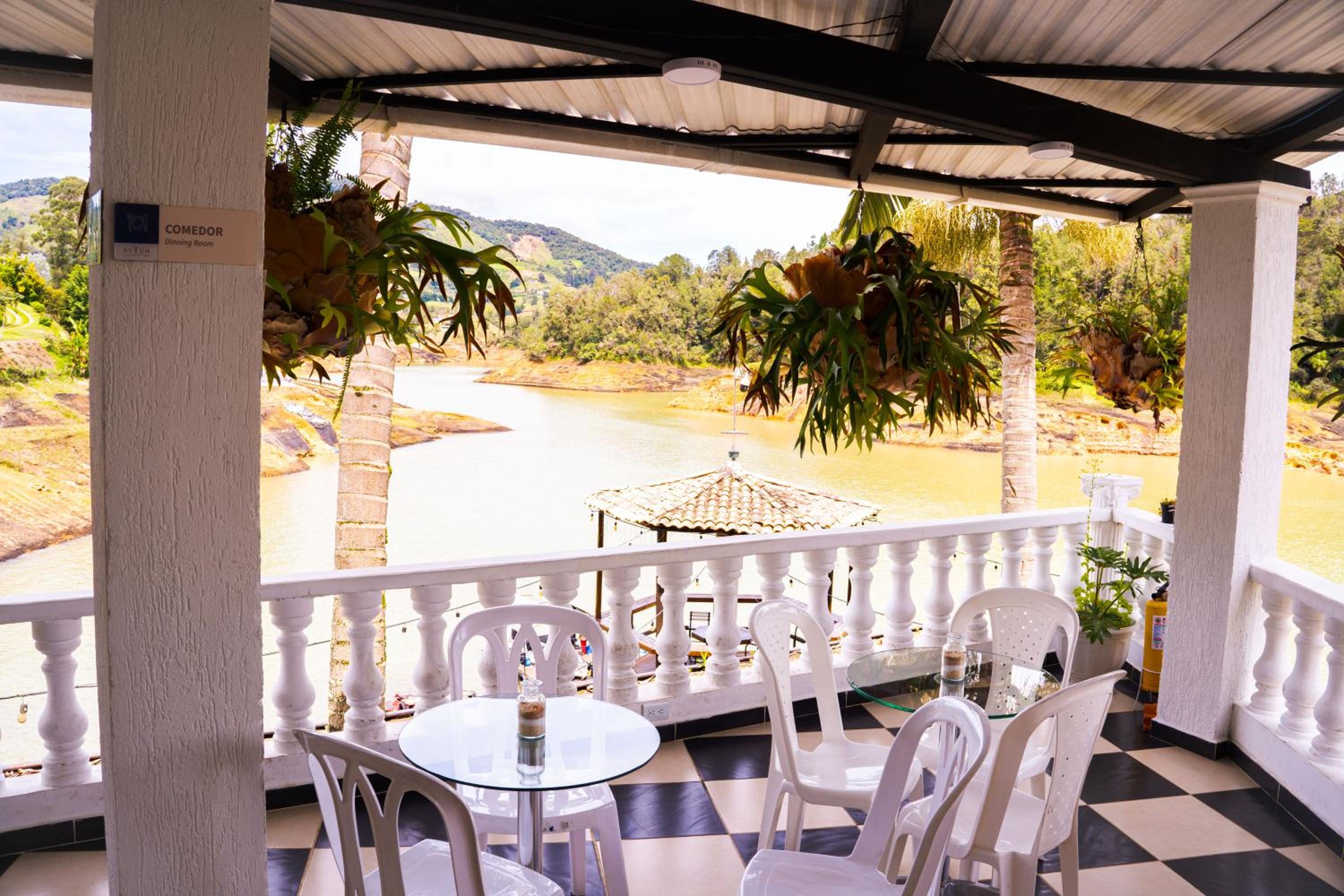 Hotel Casa Linda Guatape, Guatapé
