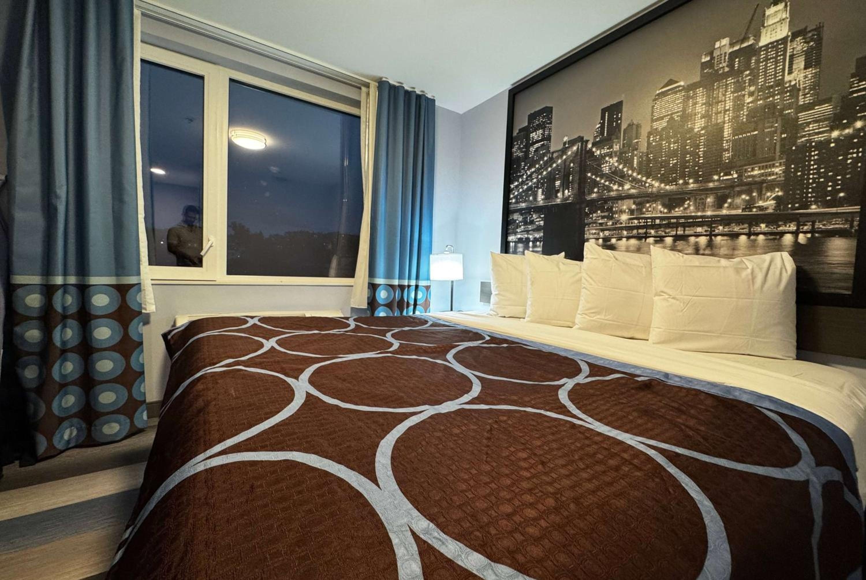 Foto de Super 8 by Wyndham Brooklyn Fulton Street Broadway Junction