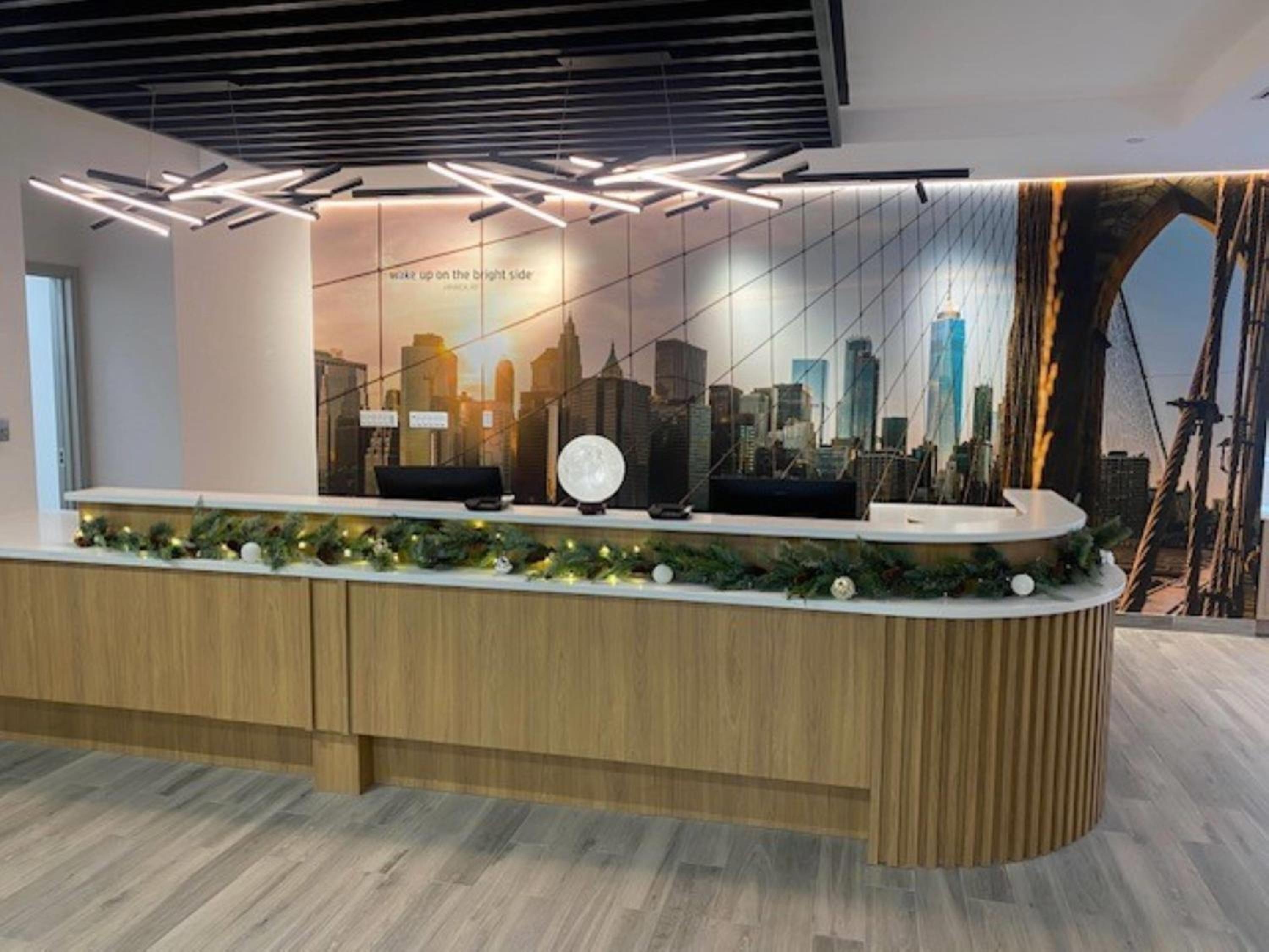 Foto de La Quinta Inn & Suites By Wyndham Queens NYC JFK AirTrain
