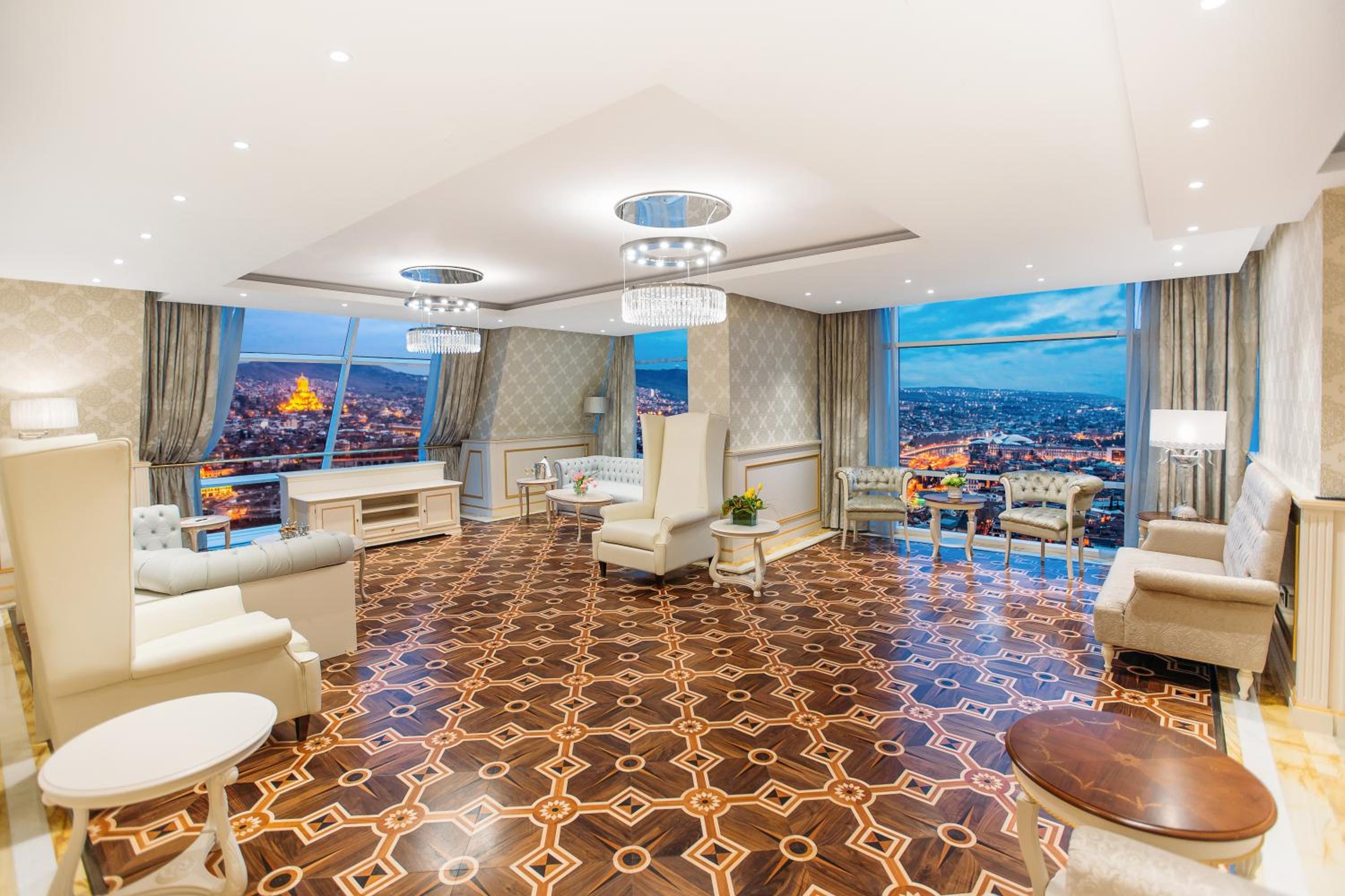 Foto de The Biltmore Tbilisi Hotel