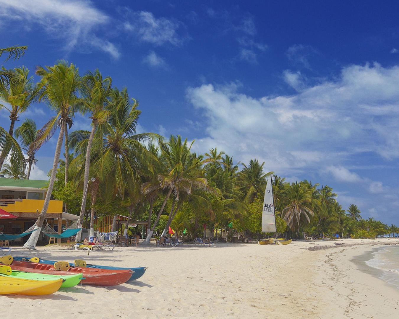 Foto de Hotel Cocoplum Beach