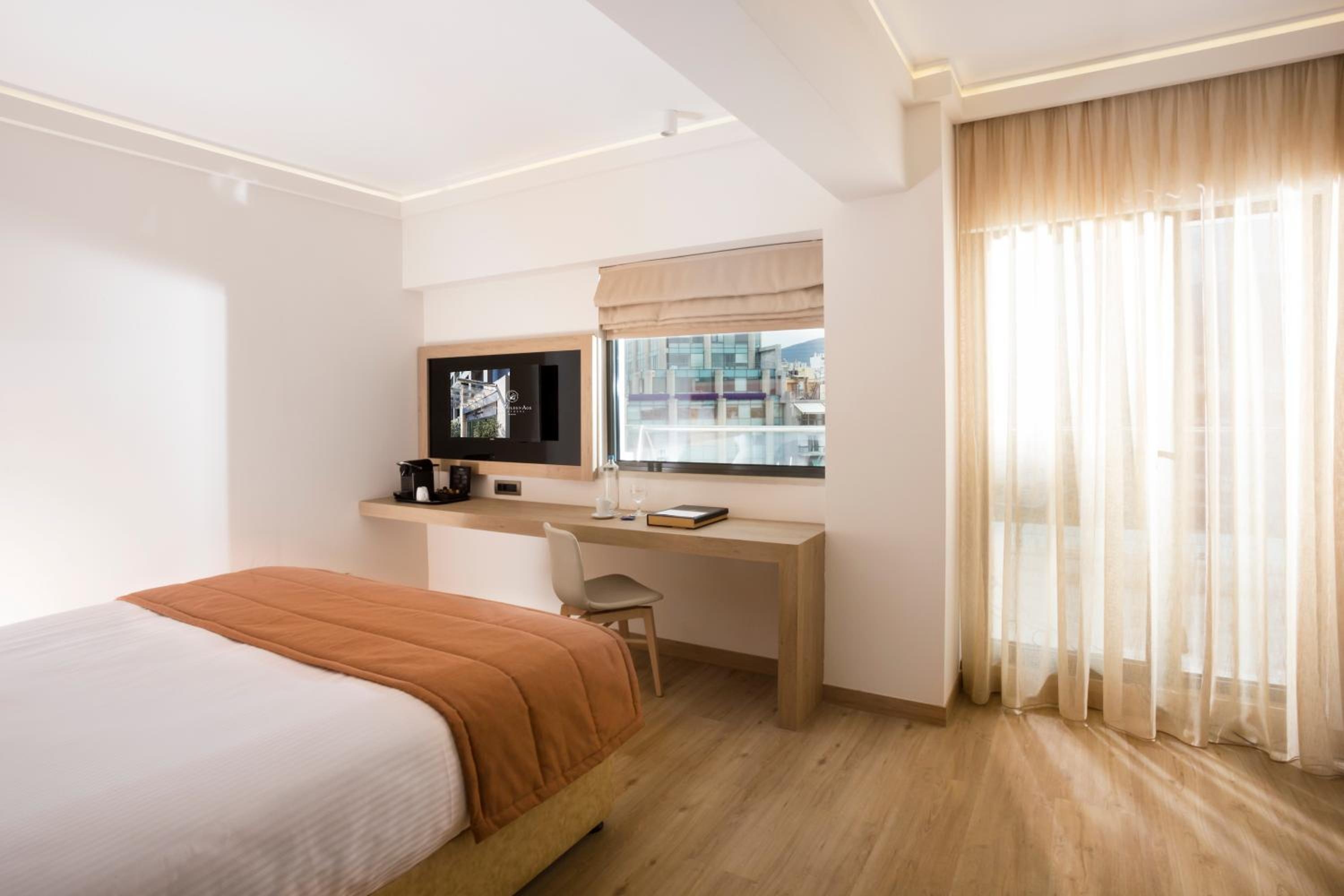 Foto de Golden Age Athens Hotel