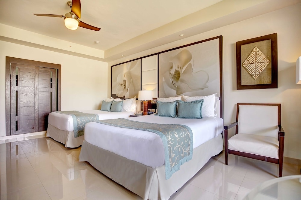 Foto de Royalton Punta Cana, An Autograph Collection All-Inclusive Resort & Casino