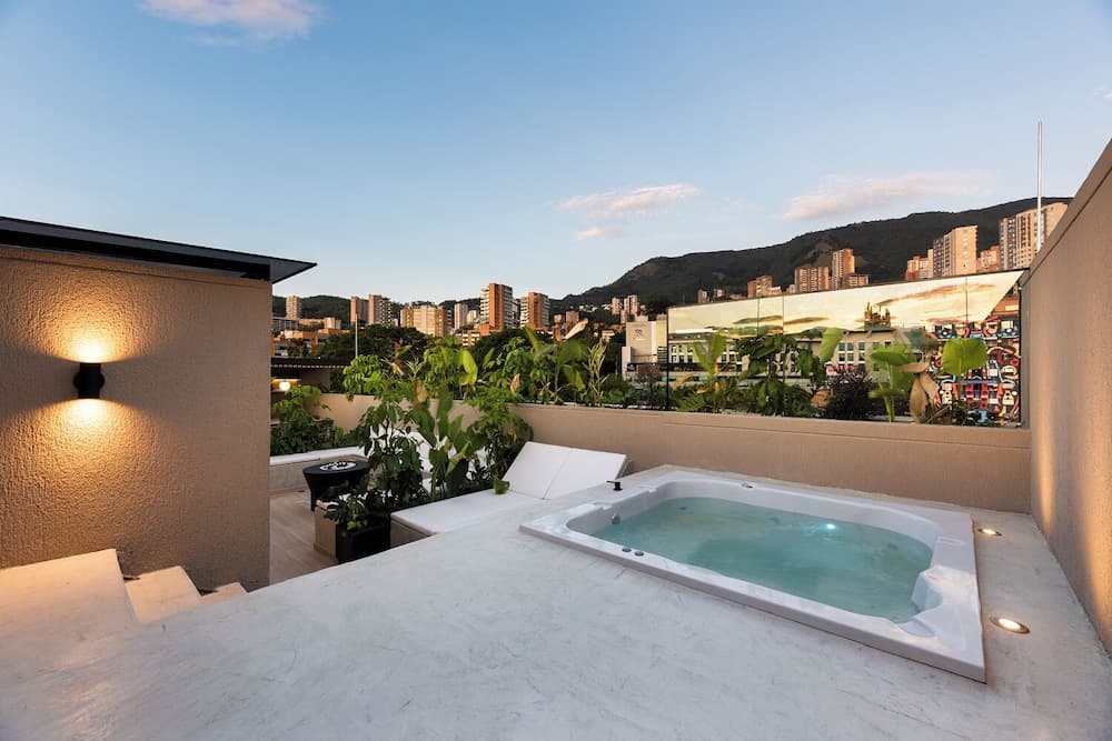 Nakúa Stay + Work, Medellín