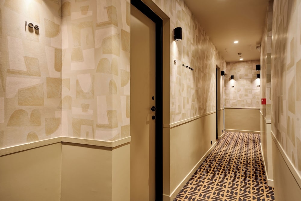 6VH Hotel