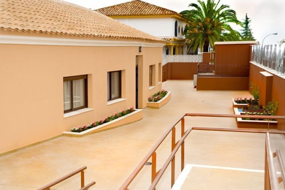 Foto de Apartamentos La Castilleja