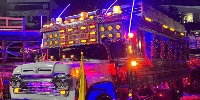 LA CHIVA LINDA BOMBONUDA LA CHIVA LINDA BOMBONUDA